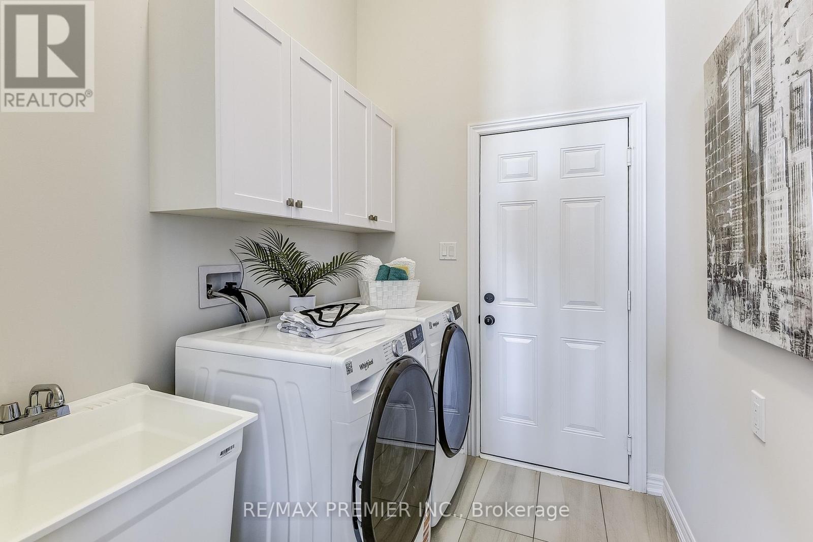 204 Sunnyridge Avenue, Whitchurch-Stouffville (Stouffville), Ontario  L4A 4W3 - Photo 23 - N12454142