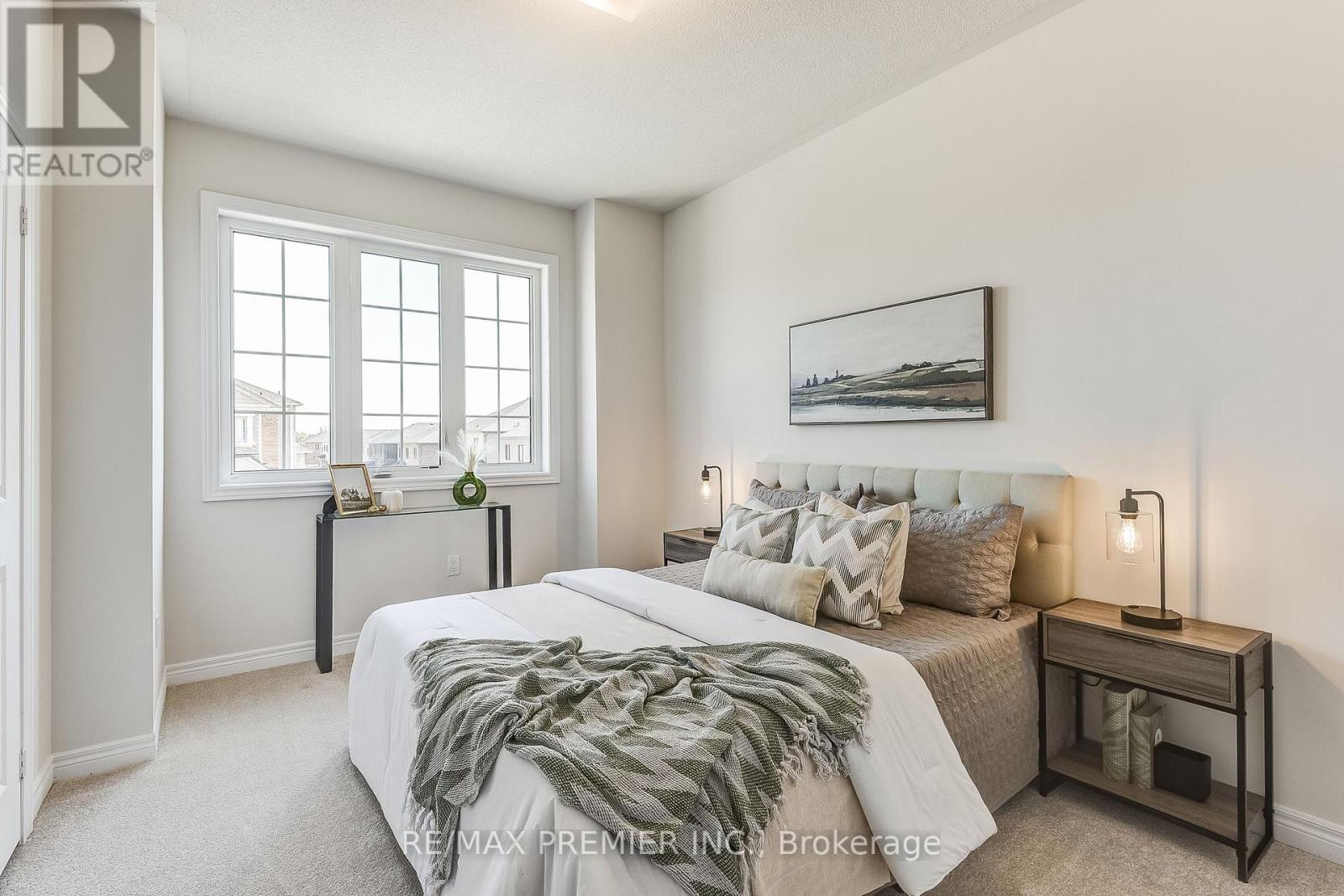 204 Sunnyridge Avenue, Whitchurch-Stouffville (Stouffville), Ontario  L4A 4W3 - Photo 33 - N12454142