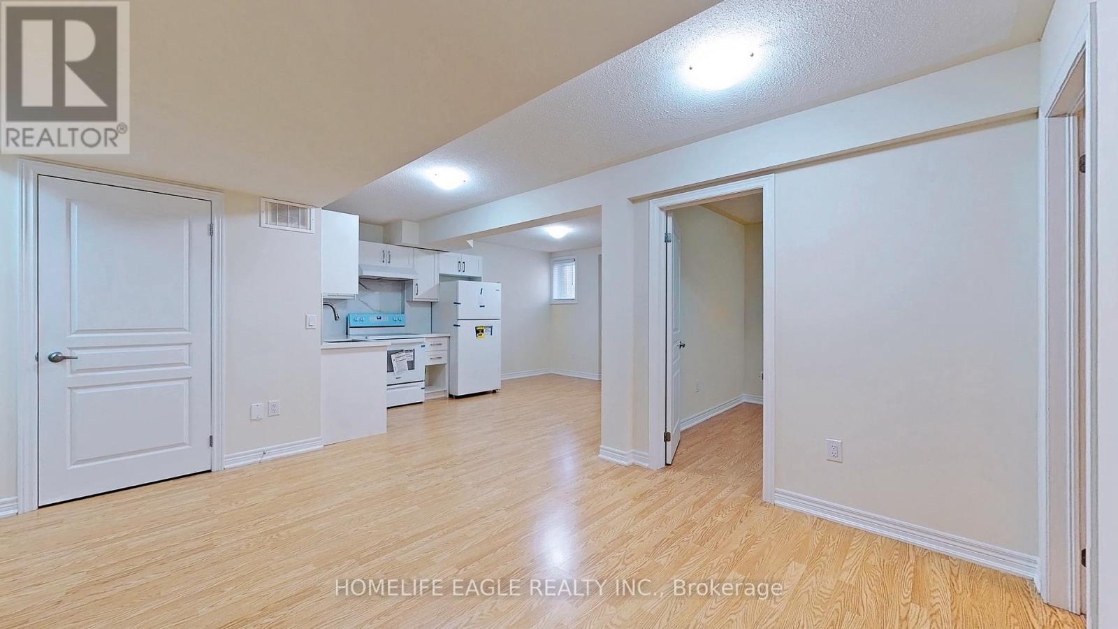 Bsmt - 5 Military Court, Richmond Hill, Ontario  L4E 0M3 - Photo 2 - N12454160