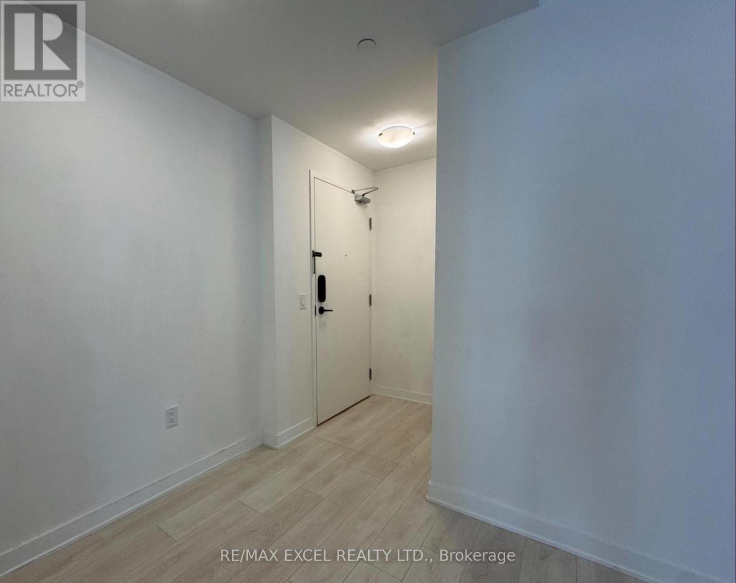 1204 - 95 Oneida Crescent, Richmond Hill, Ontario  L4B 0H5 - Photo 12 - N12454166