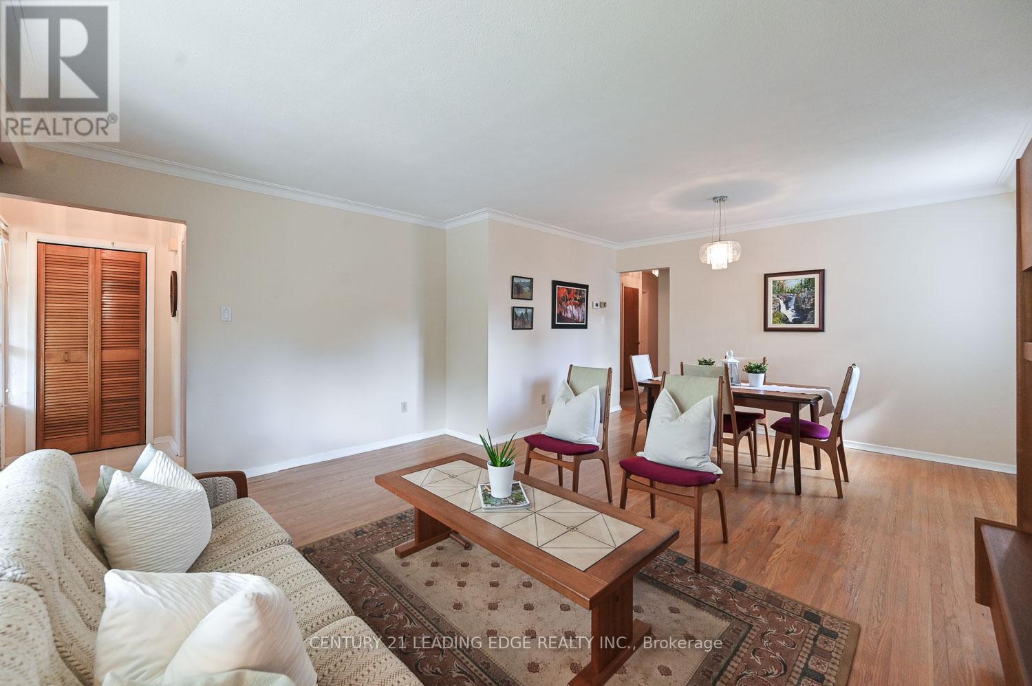 3 James Speight Road, Markham, Ontario  L3P 3G3 - Photo 8 - N12454168