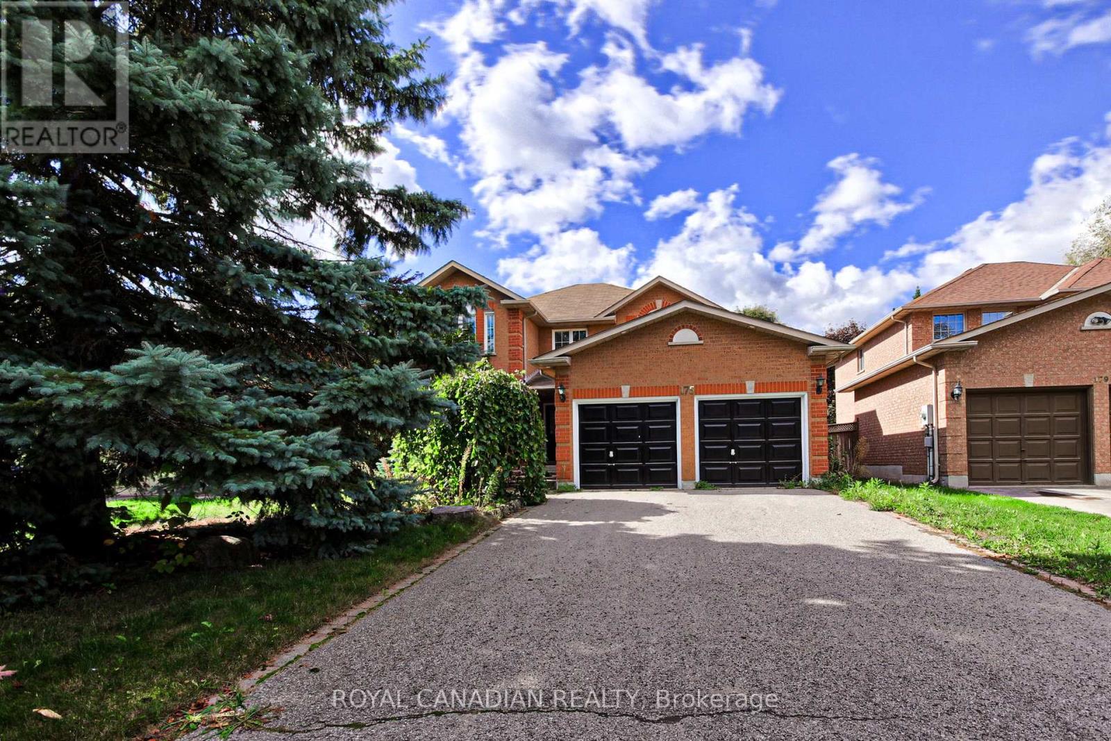 175 RHODES CIRCLE, Newmarket, Ontario