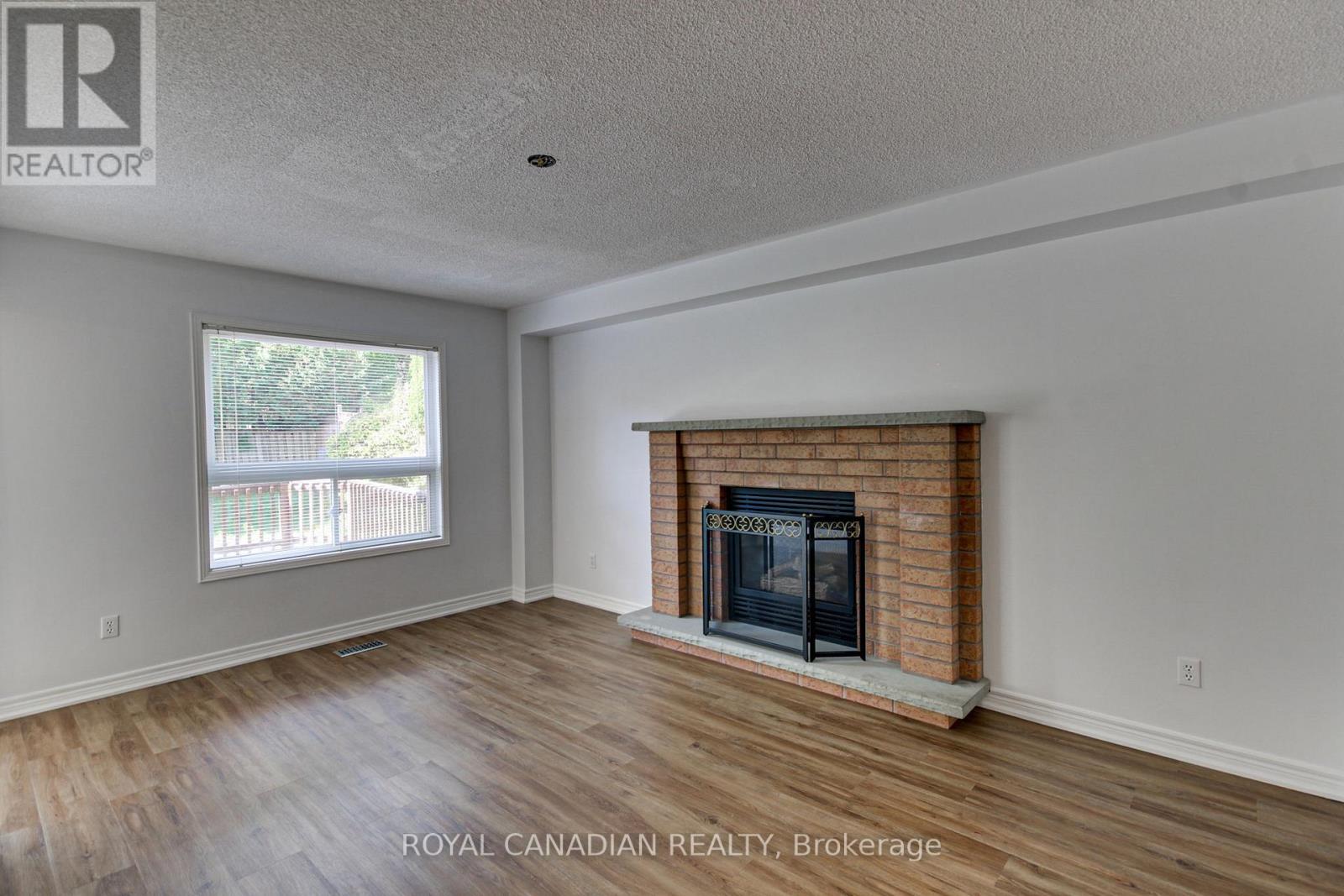 175 Rhodes Circle, Newmarket, Ontario  L3X 1V3 - Photo 22 - N12454171
