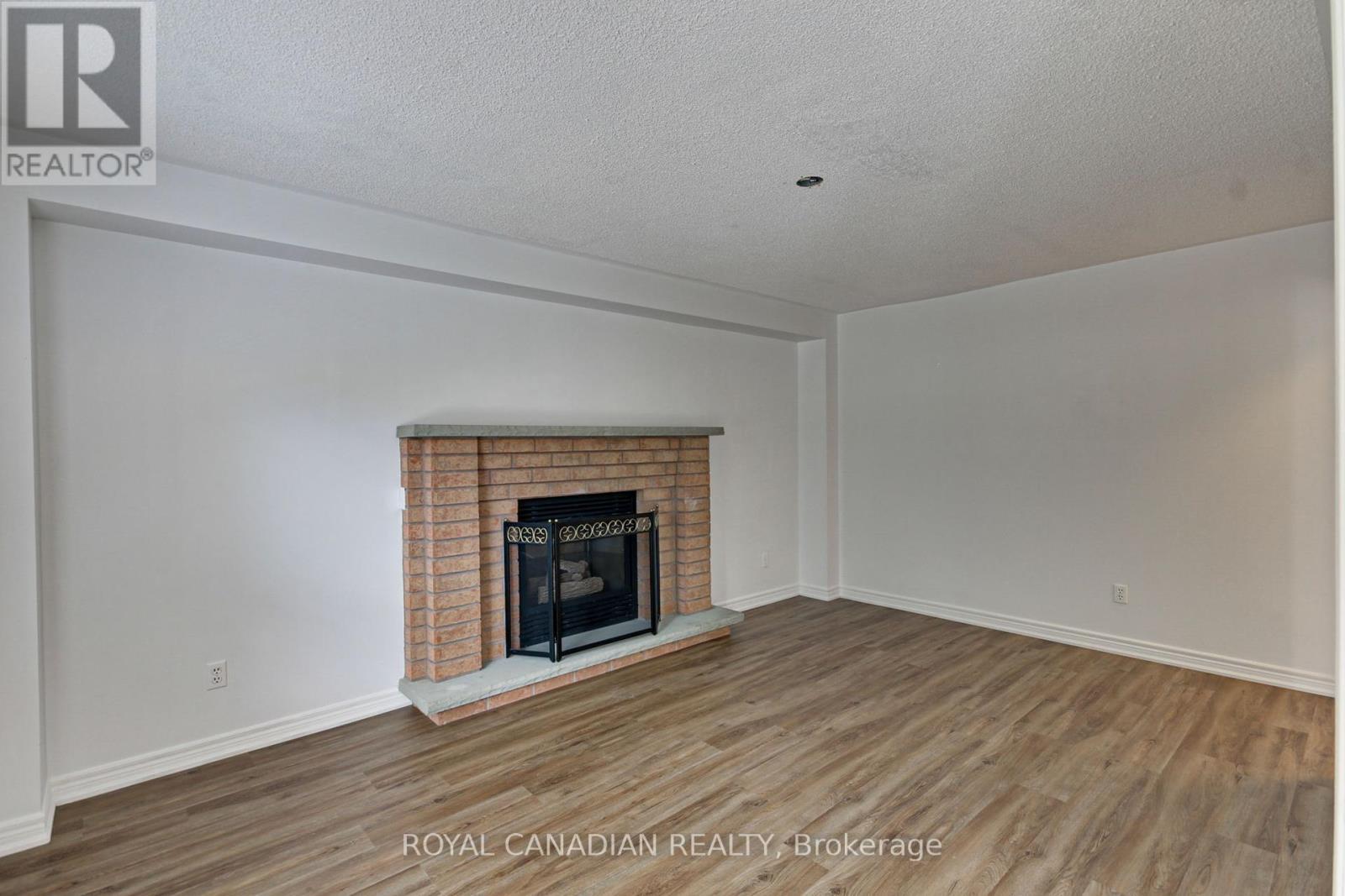 175 Rhodes Circle, Newmarket, Ontario  L3X 1V3 - Photo 23 - N12454171