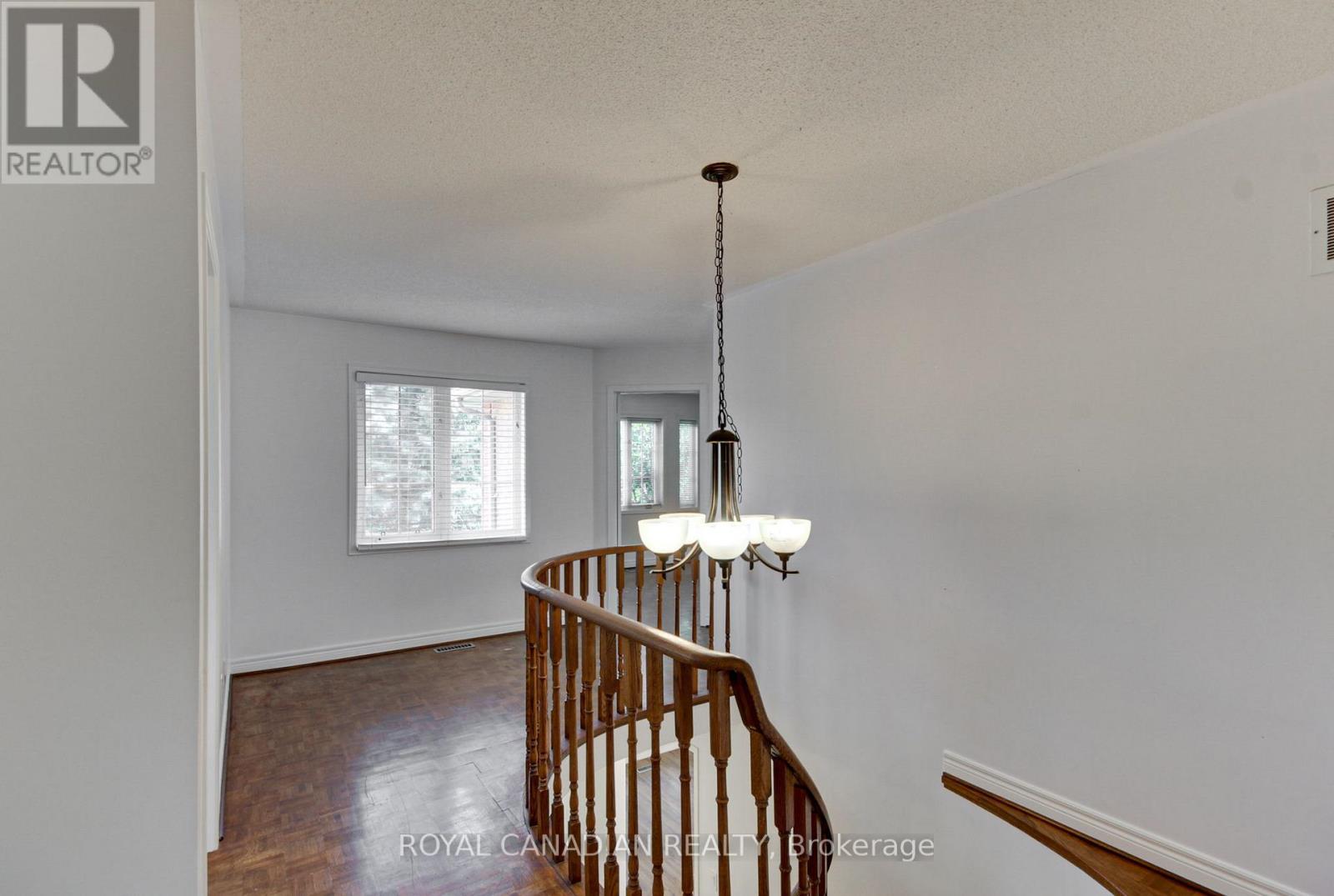 175 Rhodes Circle, Newmarket, Ontario  L3X 1V3 - Photo 26 - N12454171