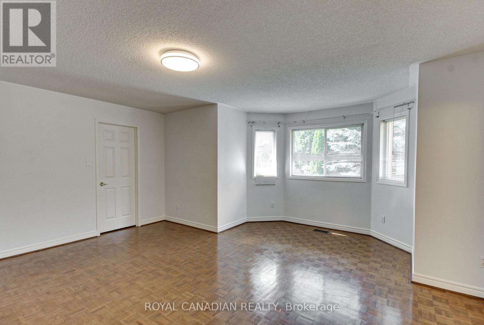 175 Rhodes Circle, Newmarket, Ontario  L3X 1V3 - Photo 28 - N12454171