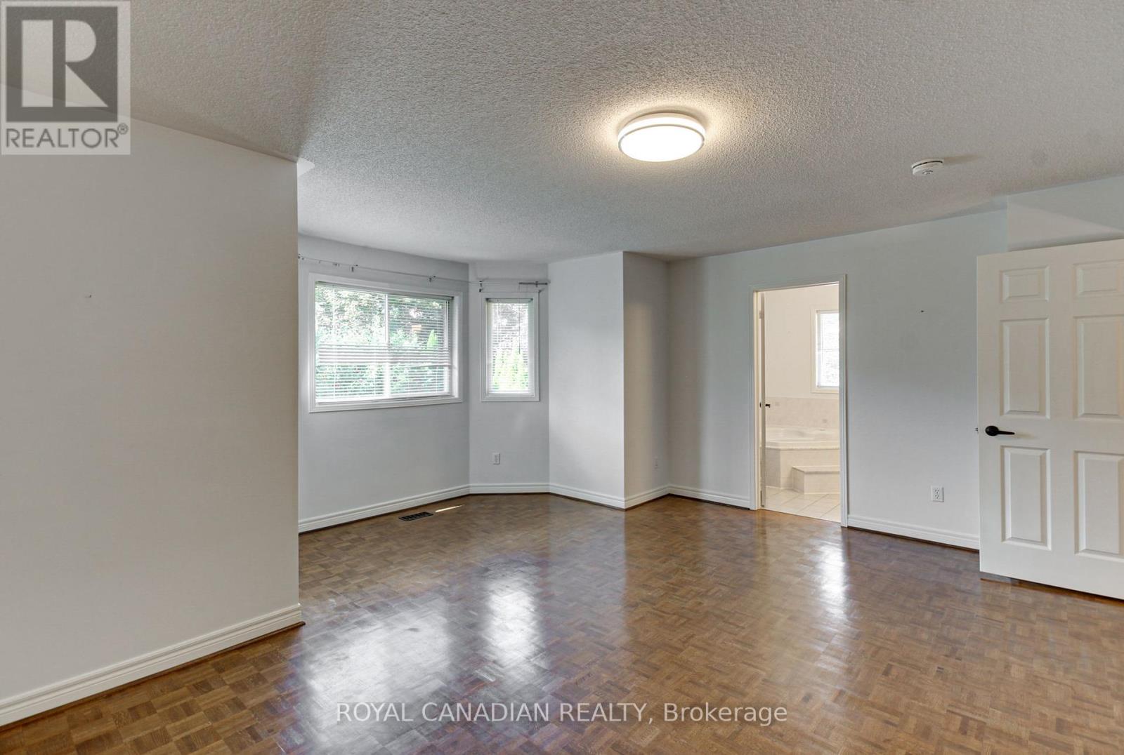 175 Rhodes Circle, Newmarket, Ontario  L3X 1V3 - Photo 29 - N12454171