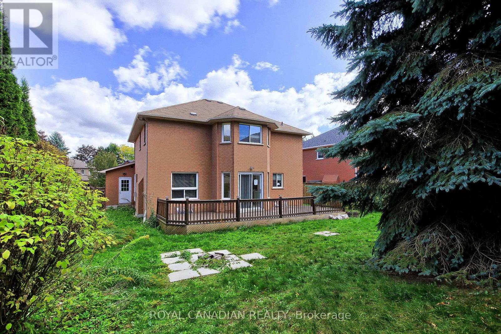 175 Rhodes Circle, Newmarket, Ontario  L3X 1V3 - Photo 43 - N12454171