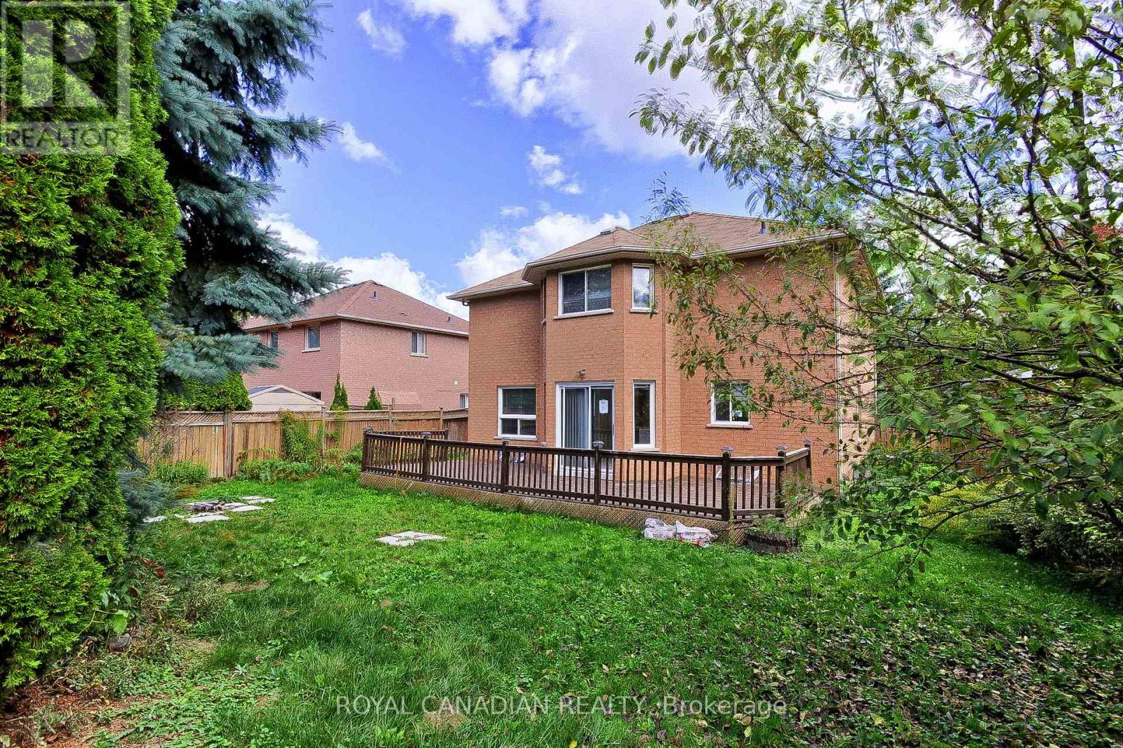175 Rhodes Circle, Newmarket, Ontario  L3X 1V3 - Photo 44 - N12454171