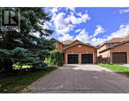 175 RHODES CIRCLE, Newmarket, Ontario
