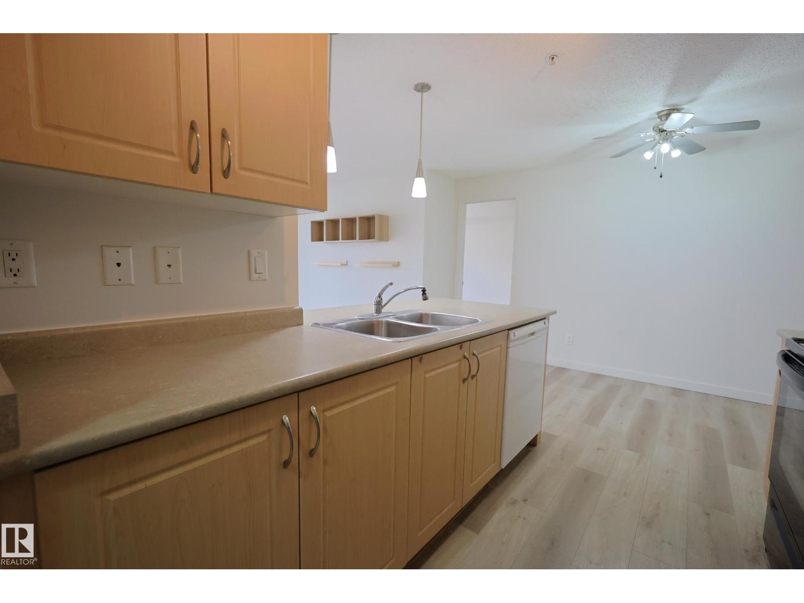 #306 13908 136 St Nw, Edmonton, Alberta  T6V 1Y4 - Photo 11 - E4461464