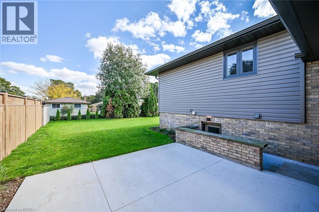 19 Wildflower Lane, Brantford, Ontario  N3R 6B3 - Photo 30 - 40774861