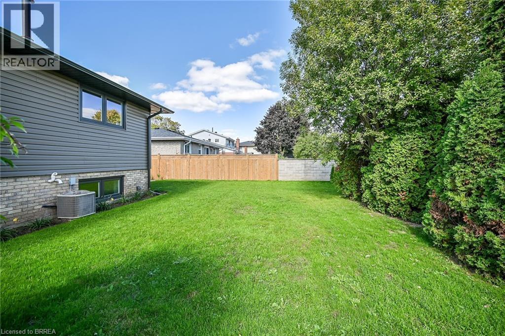 19 Wildflower Lane, Brantford, Ontario  N3R 6B3 - Photo 36 - 40774861