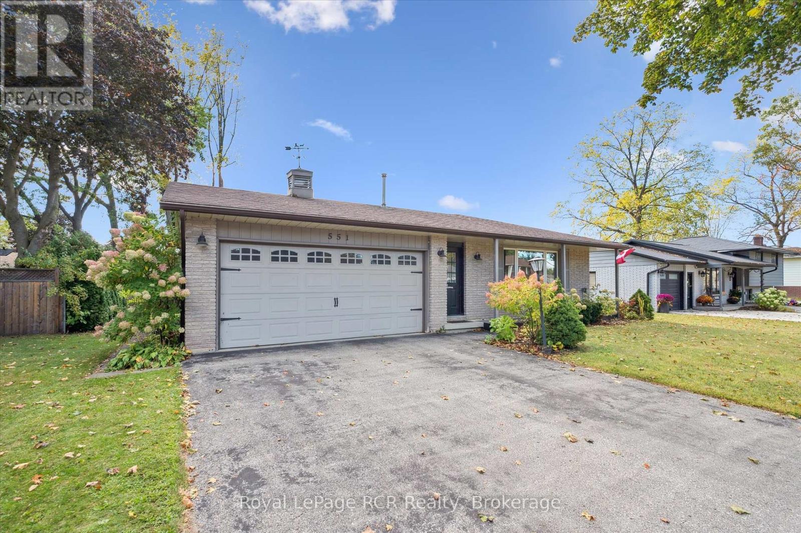 551 Oakview Crescent, Wellington North (Mount Forest), Ontario  N0G 2L2 - Photo 3 - X12454283