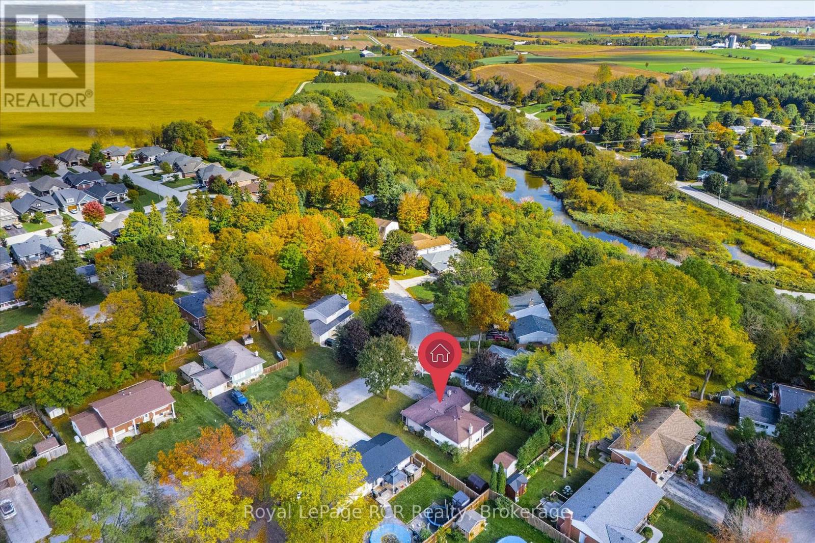 551 Oakview Crescent, Wellington North (Mount Forest), Ontario  N0G 2L2 - Photo 46 - X12454283