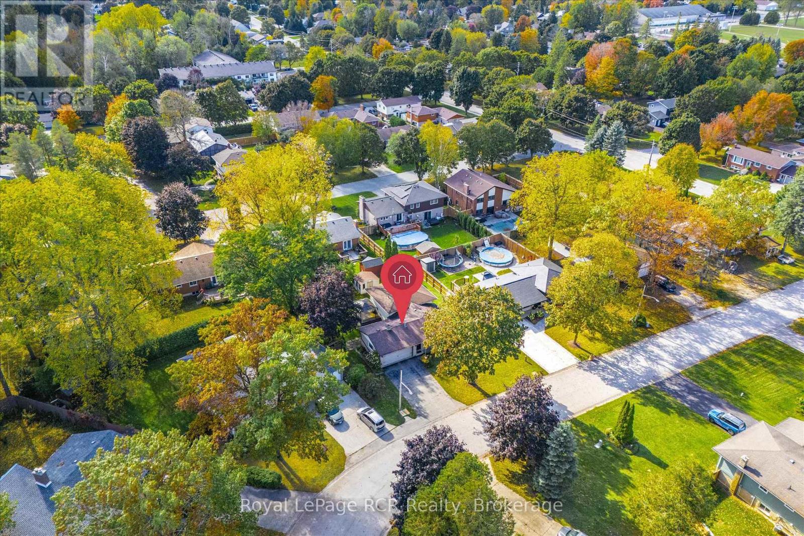 551 Oakview Crescent, Wellington North (Mount Forest), Ontario  N0G 2L2 - Photo 50 - X12454283
