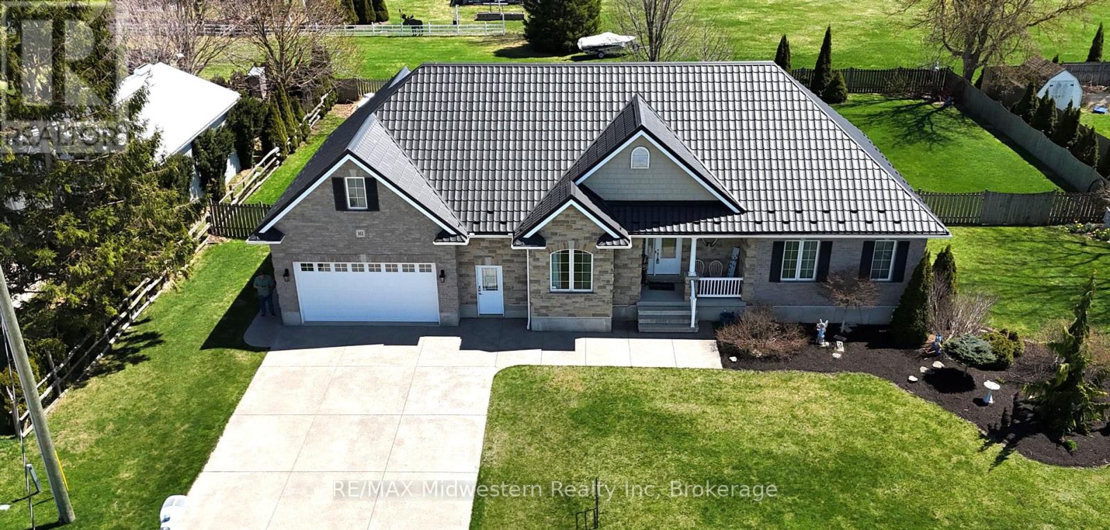 161 Brock Street, West Perth (Monkton), Ontario  N0K 1P0 - Photo 3 - X12454297