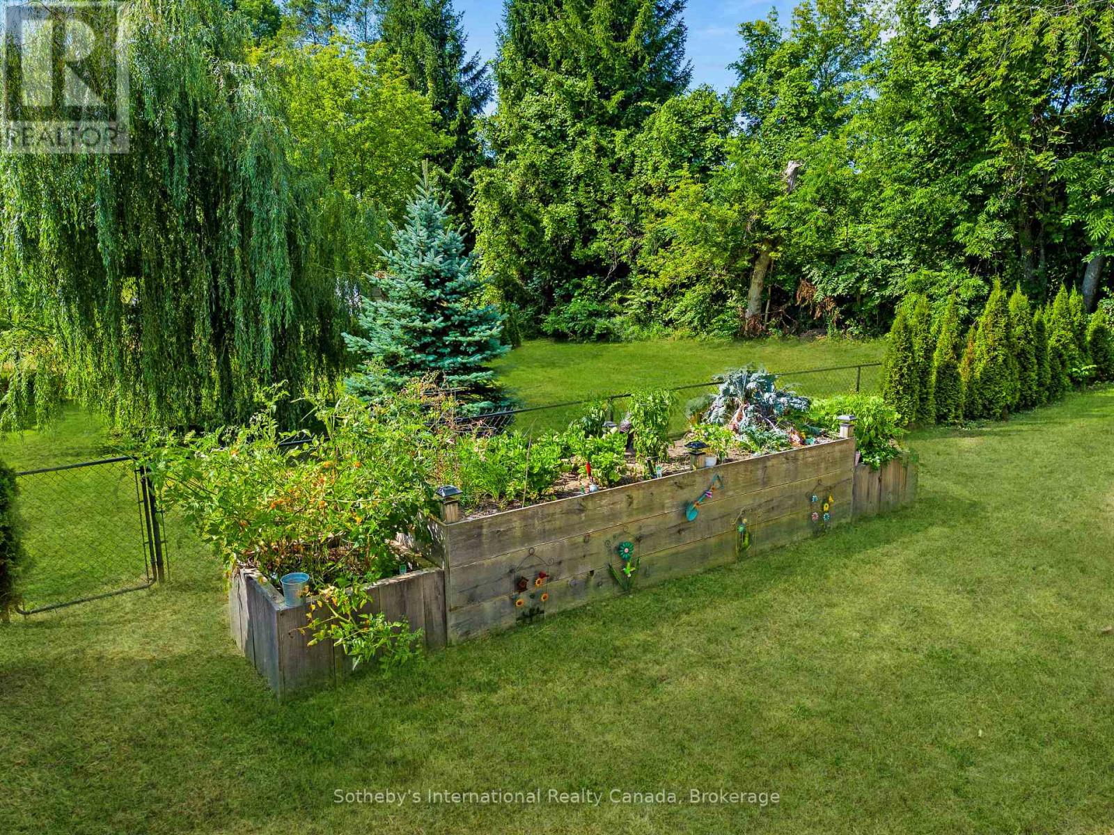 140 Greenfield Drive, Meaford, Ontario  N4L 1W6 - Photo 25 - X12344307