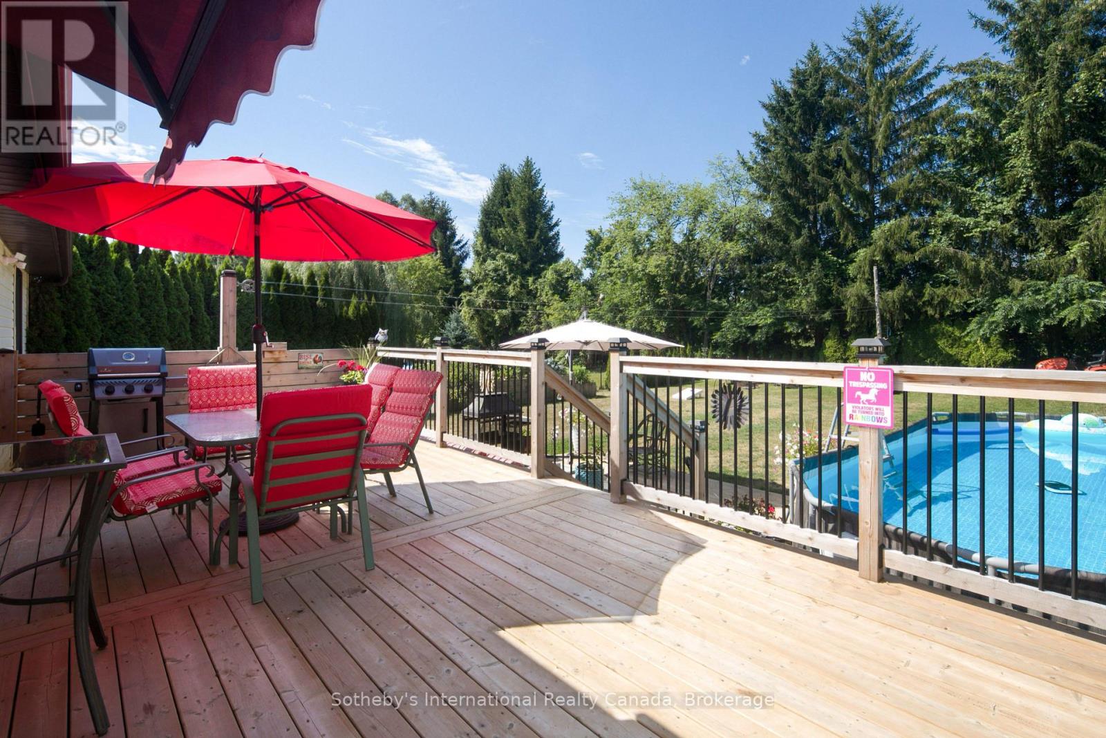 140 Greenfield Drive, Meaford, Ontario  N4L 1W6 - Photo 19 - X12344307