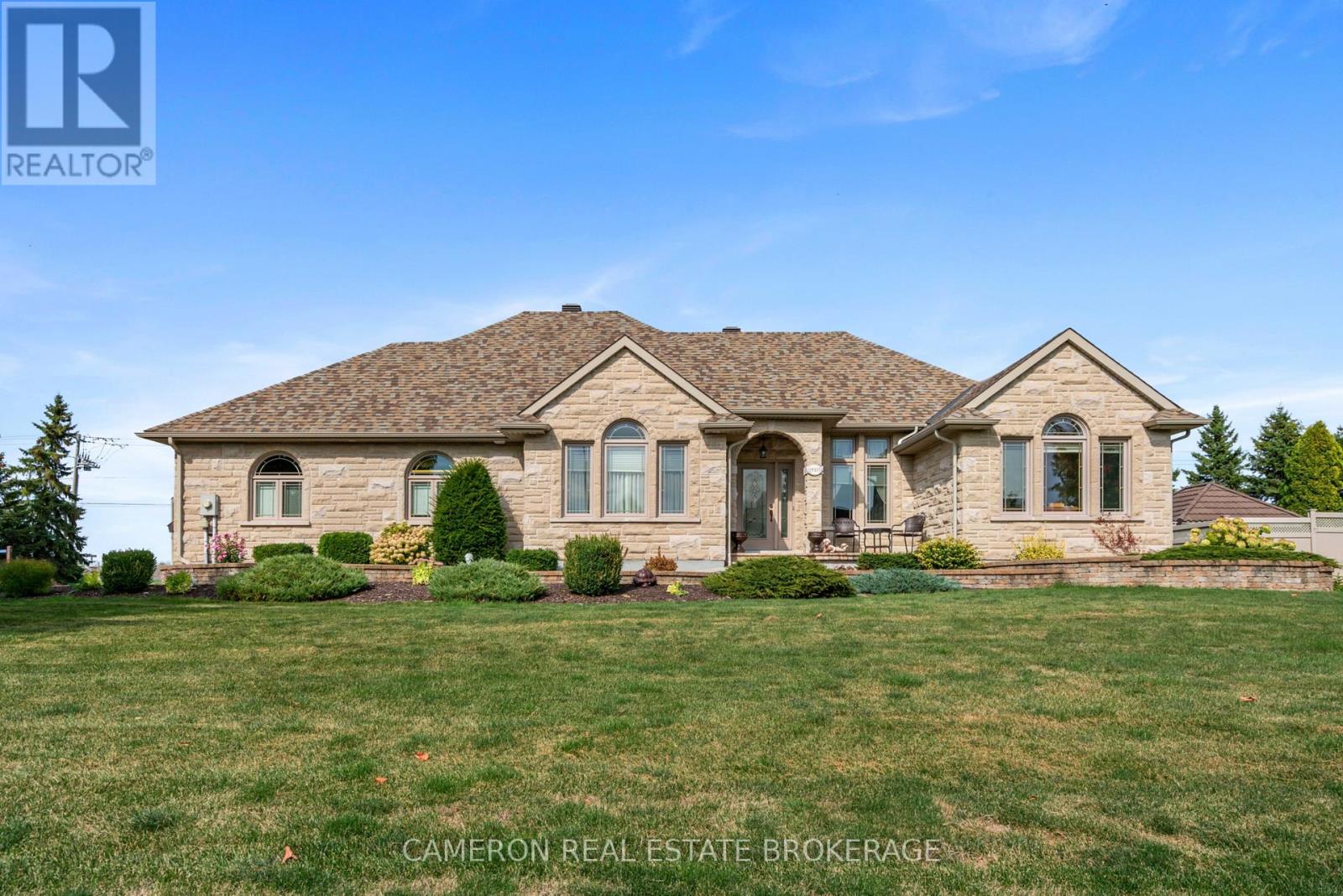 18105 FARLINGER DRIVE, South Glengarry, Ontario