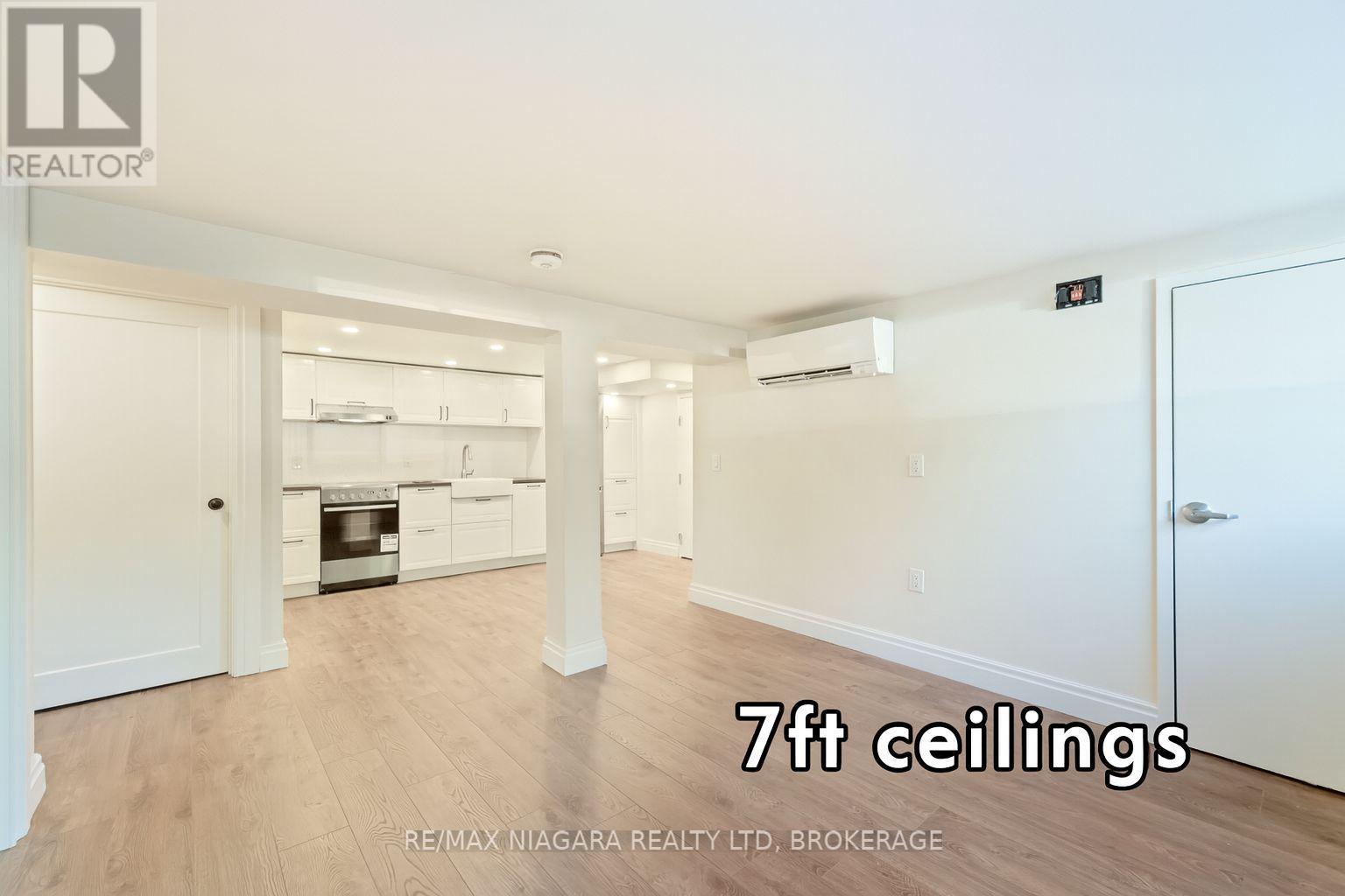 89 Bayview Drive, St. Catharines, Ontario  L2N 4Z2 - Photo 1 - X12452631