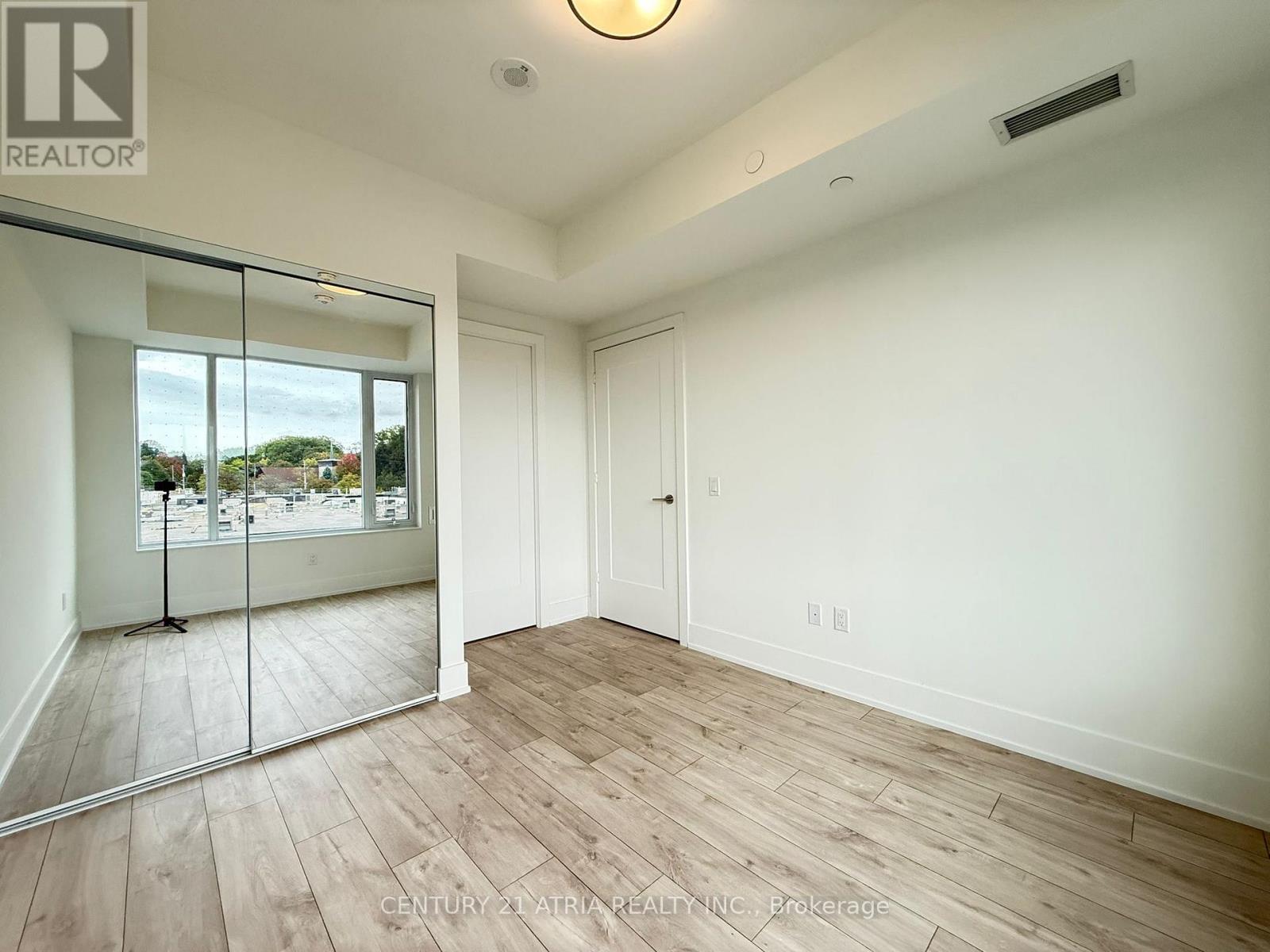 317 - 259 The Kingsway, Toronto, Ontario  M9A 0G2 - Photo 11 - W12454143