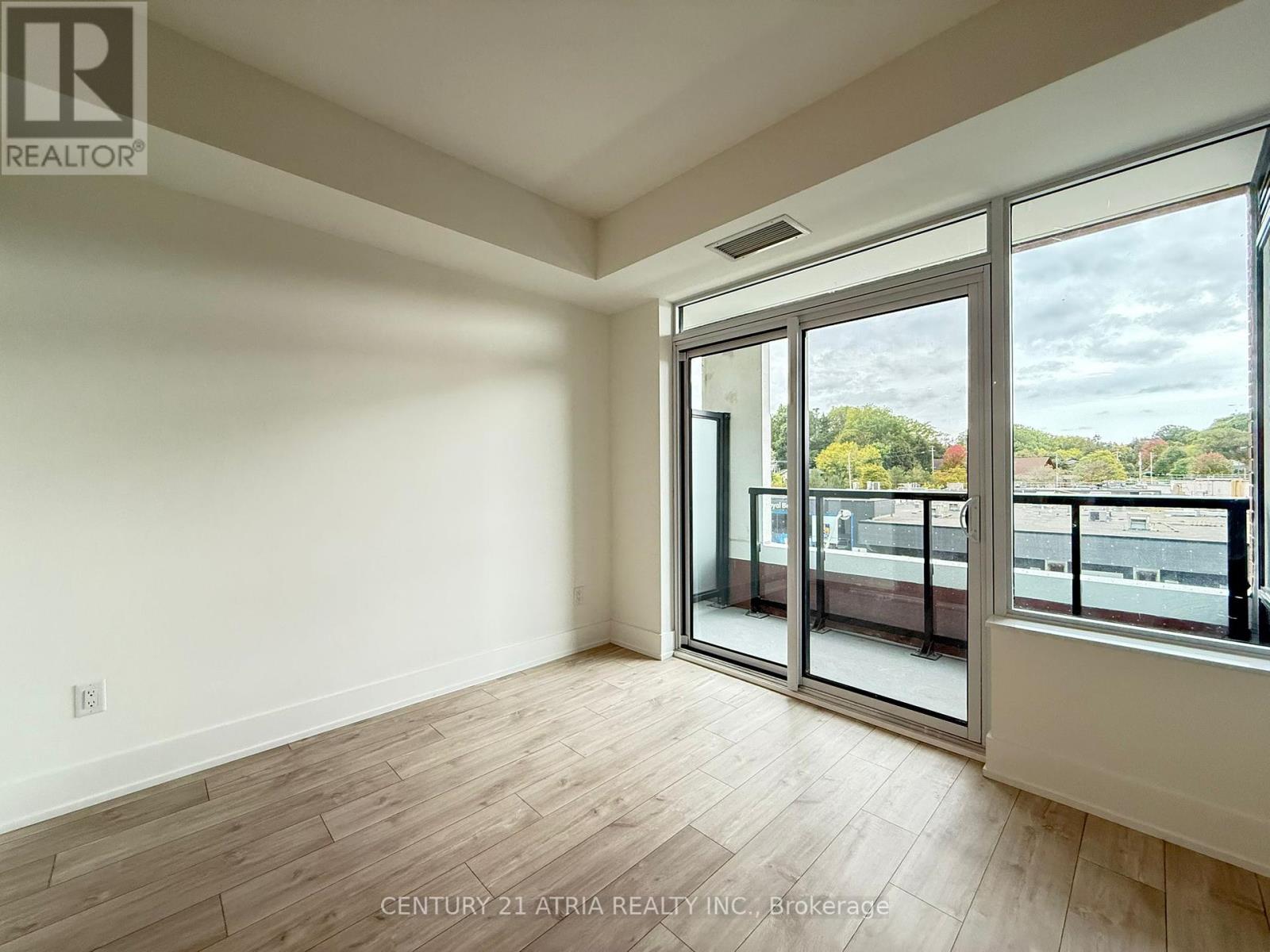 317 - 259 The Kingsway, Toronto, Ontario  M9A 0G2 - Photo 2 - W12454143