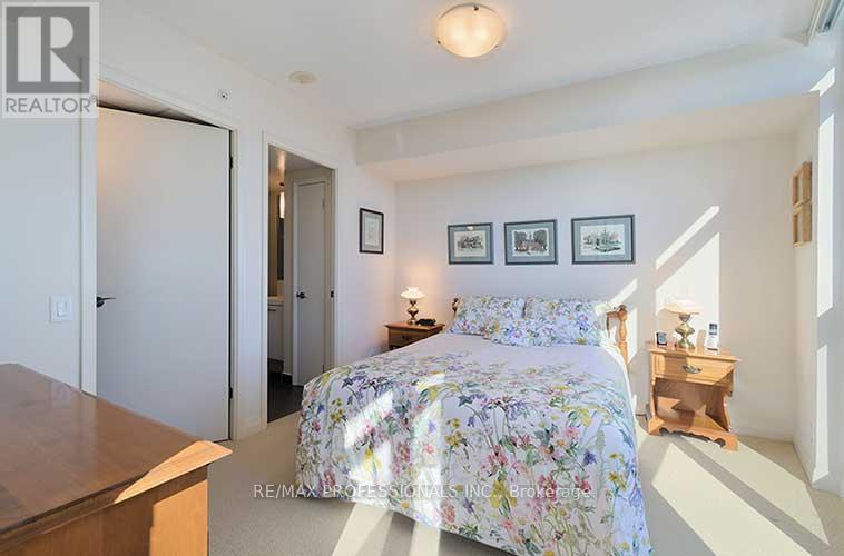 1202 - 1 Valhalla Inn Road, Toronto, Ontario  M9B 1S9 - Photo 21 - W12454184