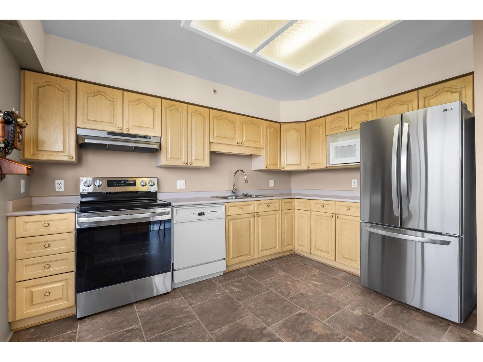 704 3190 Gladwin Road, Abbotsford, British Columbia  V2T 5T2 - Photo 10 - R3055562