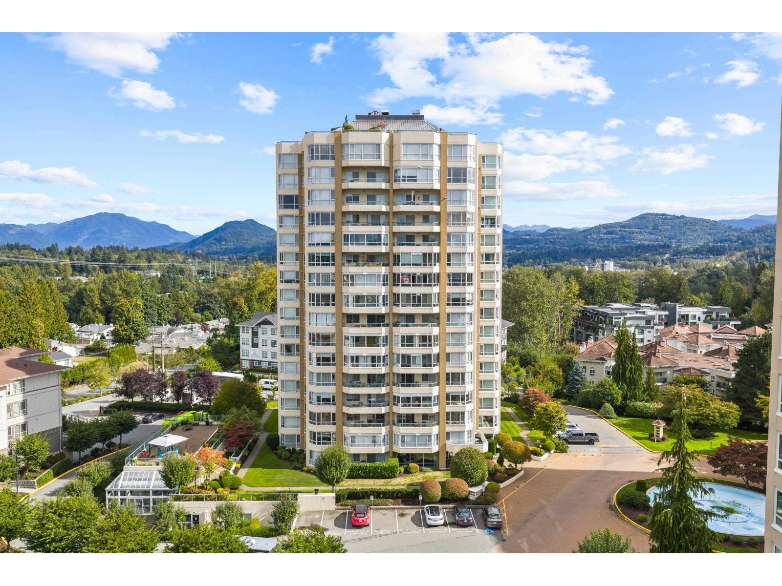 704 3190 Gladwin Road, Abbotsford, British Columbia  V2T 5T2 - Photo 5 - R3055562