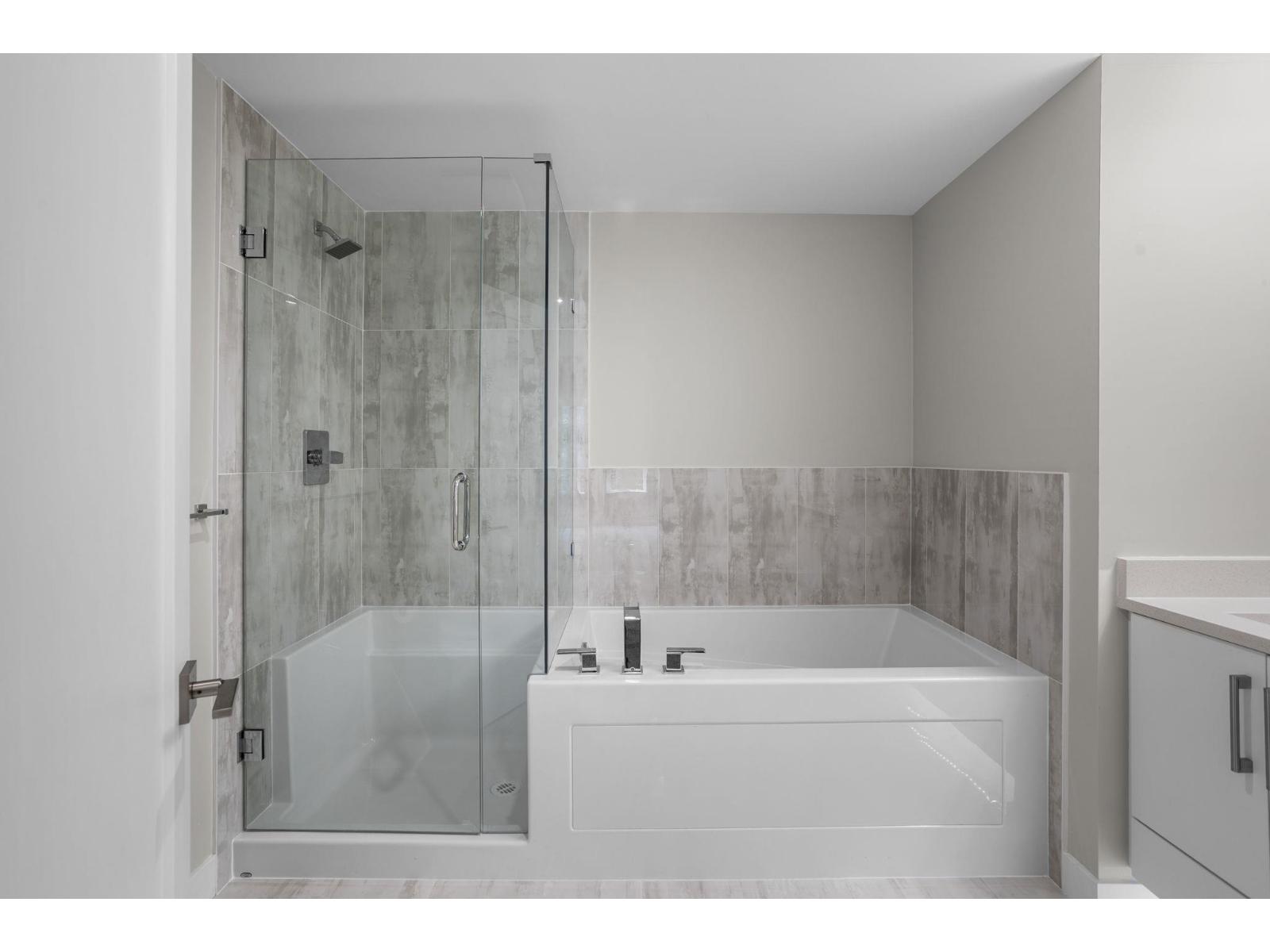 306 15436 31 Avenue, Surrey, British Columbia  V3Z 1H3 - Photo 11 - R3056262