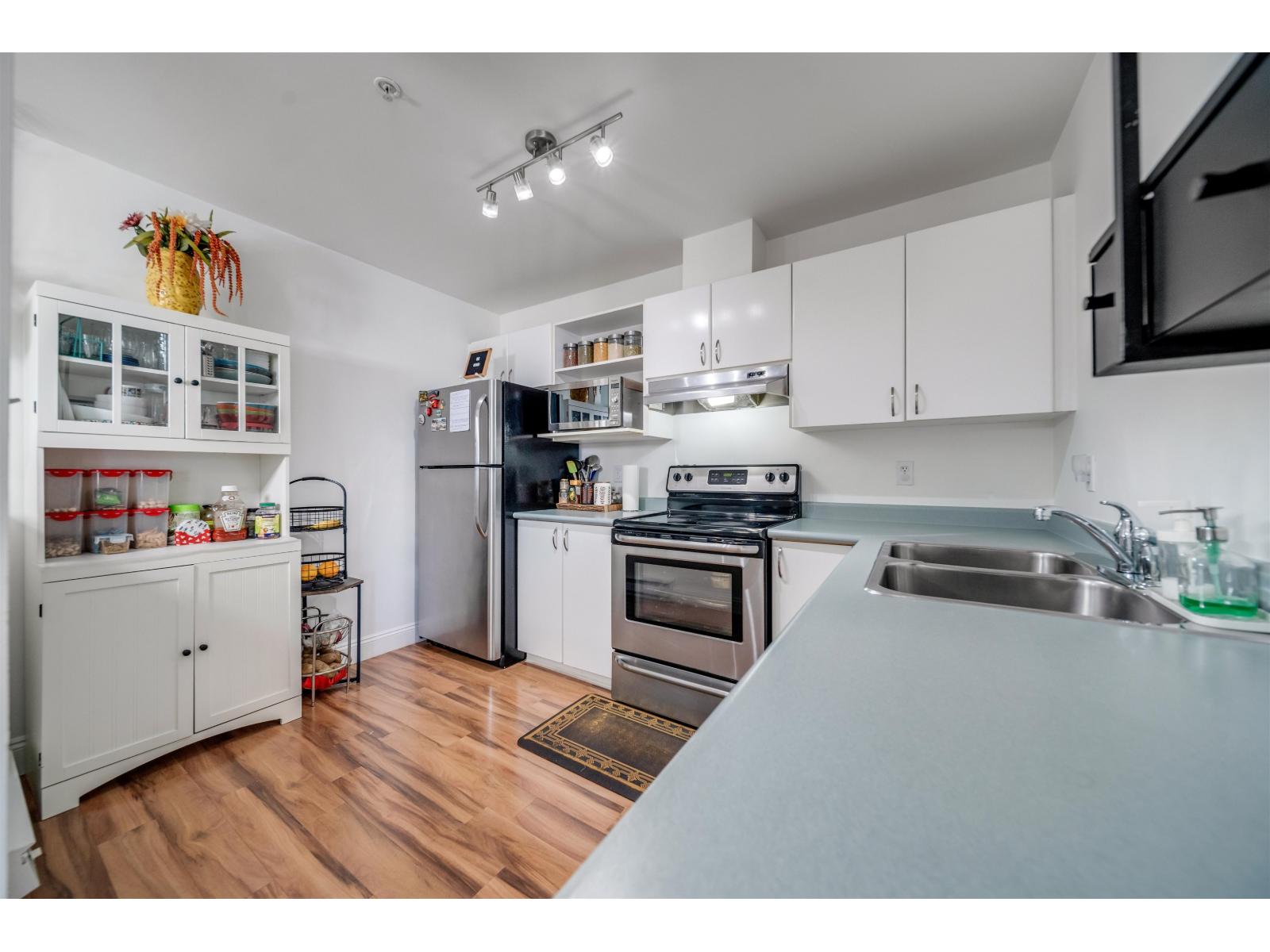 401 12110 80 Avenue, Surrey, British Columbia  V3W 0V2 - Photo 15 - R3055831