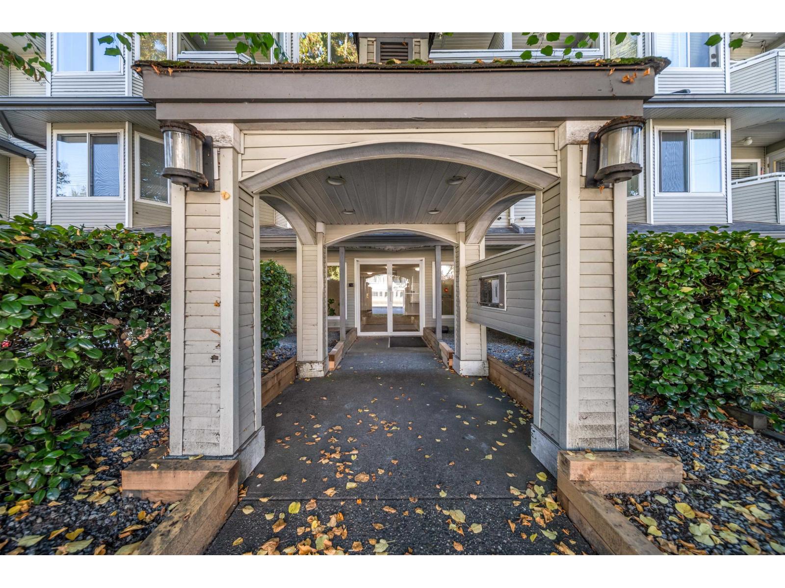401 12110 80 Avenue, Surrey, British Columbia  V3W 0V2 - Photo 39 - R3055831