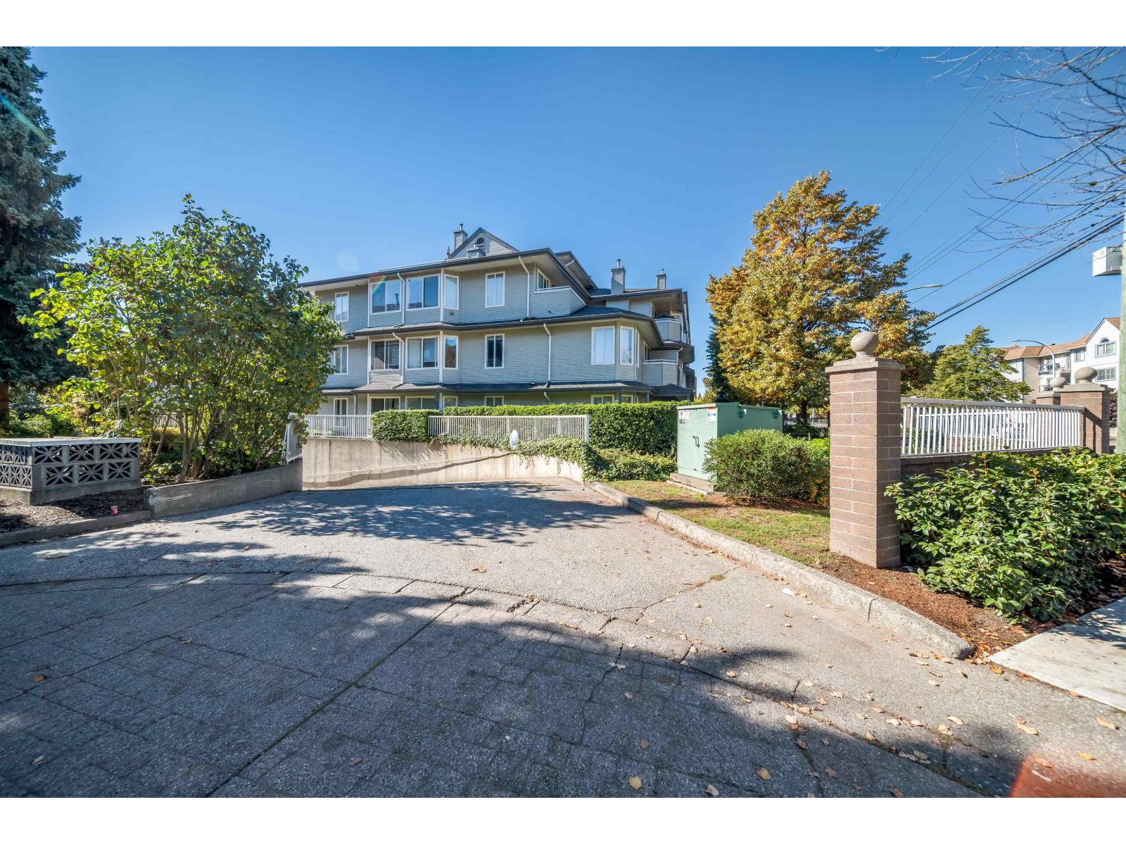 401 12110 80 Avenue, Surrey, British Columbia  V3W 0V2 - Photo 4 - R3055831