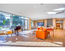 521 10928 132 STREET STREET, Surrey, British Columbia