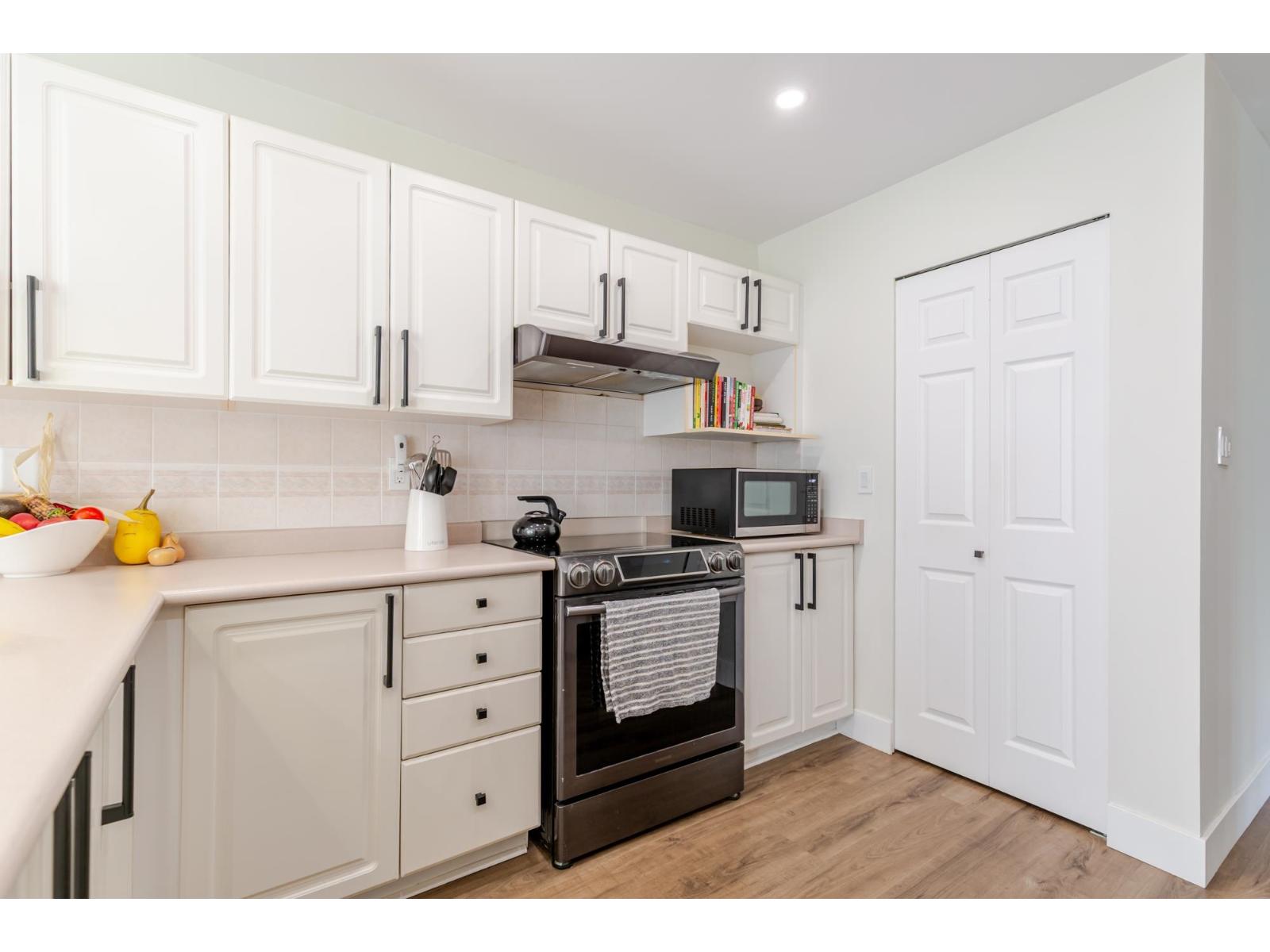 202 3172 Gladwin Road, Abbotsford, British Columbia  V2T 5T3 - Photo 15 - R3056183