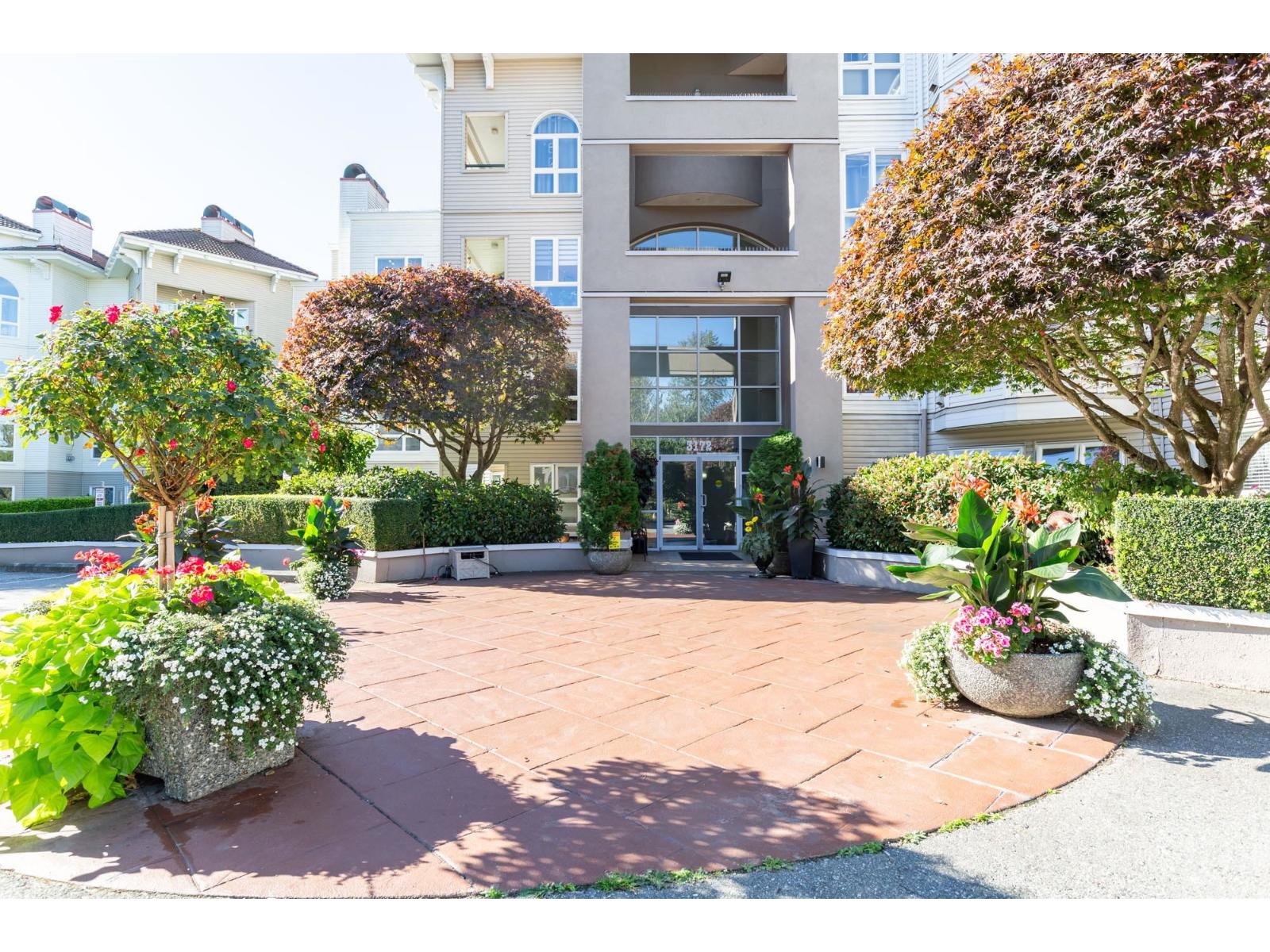 202 3172 Gladwin Road, Abbotsford, British Columbia  V2T 5T3 - Photo 4 - R3056183