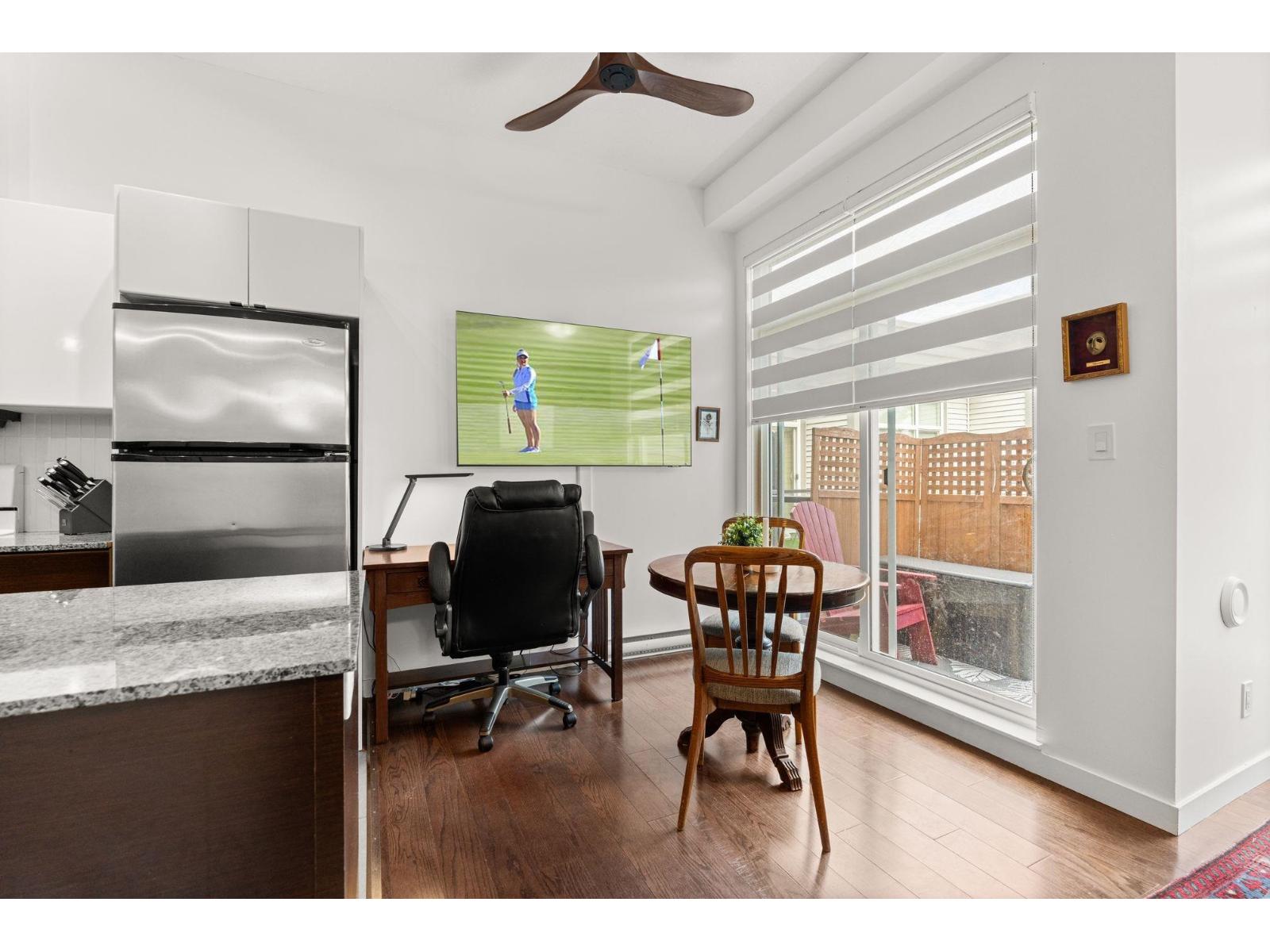 524 13733 107a Avenue, Surrey, British Columbia  V3T 0B7 - Photo 10 - R3056352