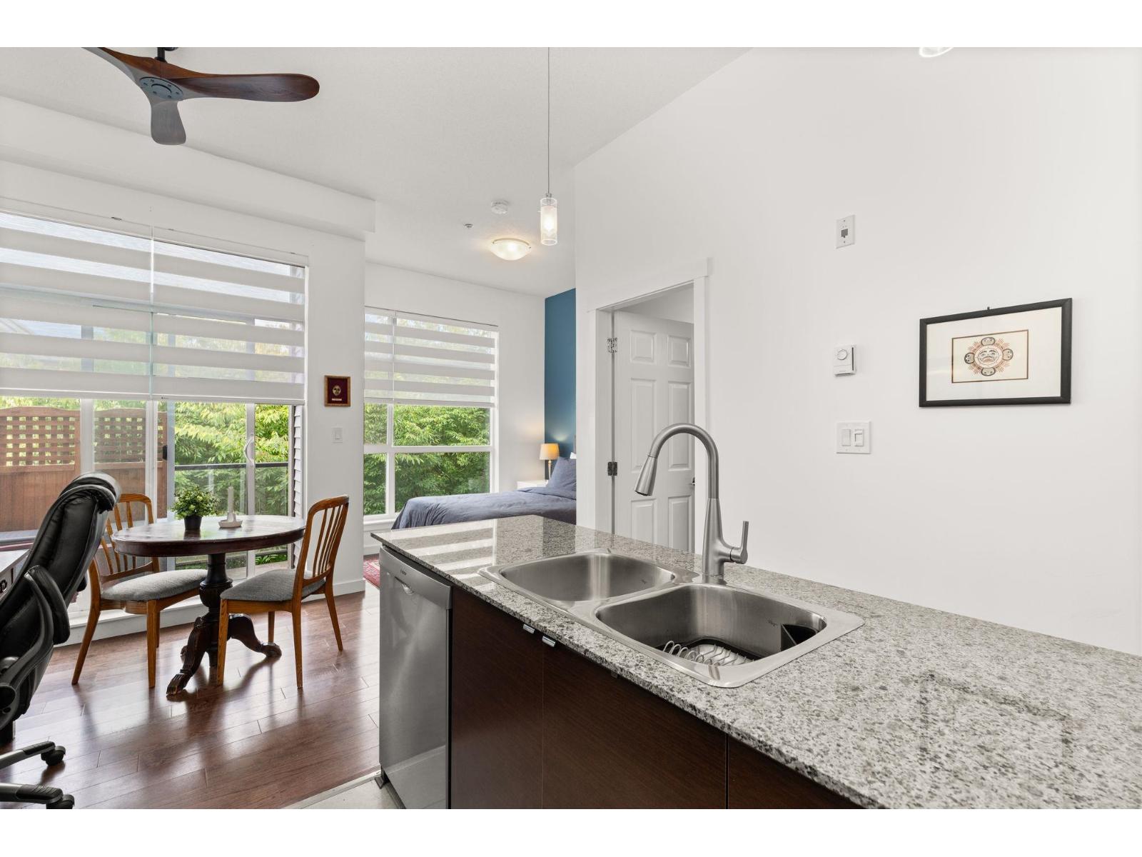 524 13733 107a Avenue, Surrey, British Columbia  V3T 0B7 - Photo 8 - R3056352