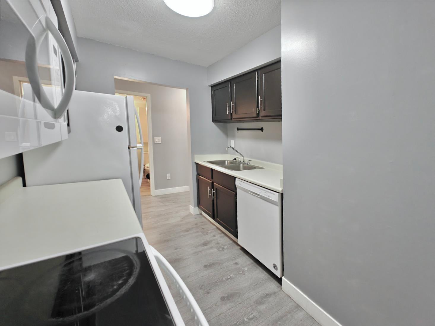 201 13316 Old Yale Road, Surrey, British Columbia  V3T 5J5 - Photo 8 - R3056630