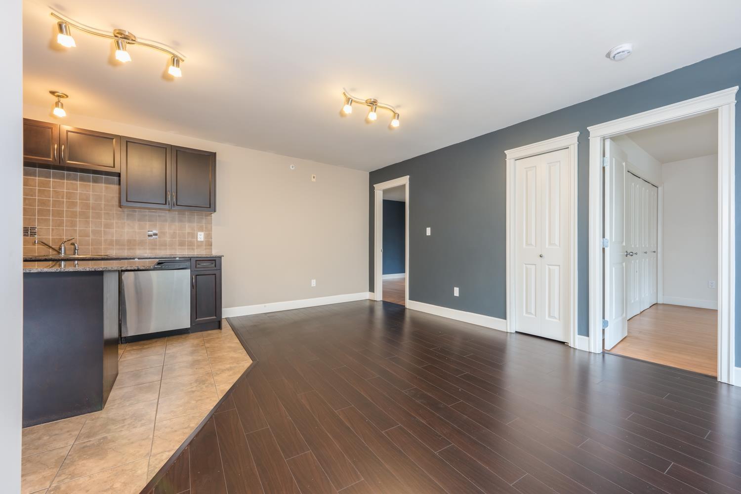 311 12088 75a Avenue, Surrey, British Columbia  V3W 1Y4 - Photo 4 - R3056539