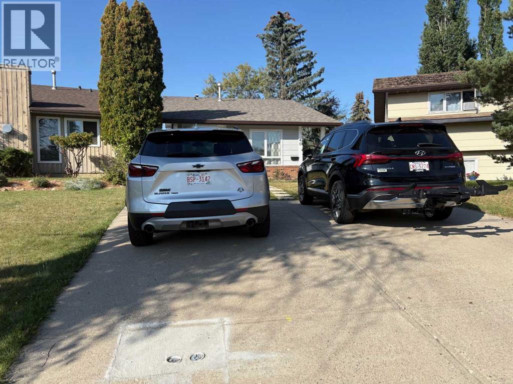 40 Cayuga Crescent W, Lethbridge, Alberta  T1K 5H5 - Photo 2 - A2257888