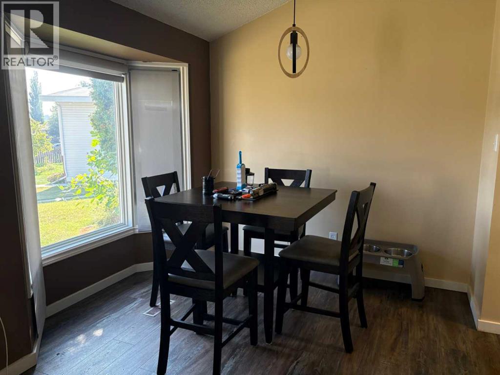 40 Cayuga Crescent W, Lethbridge, Alberta  T1K 5H5 - Photo 8 - A2257888