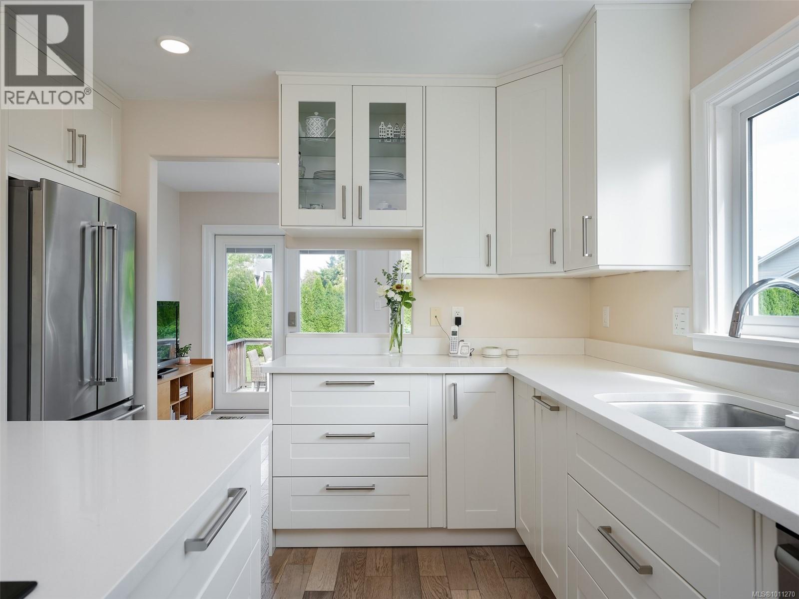 2526 Dalhousie St, Oak Bay, British Columbia  V8R 2H7 - Photo 11 - 1011270