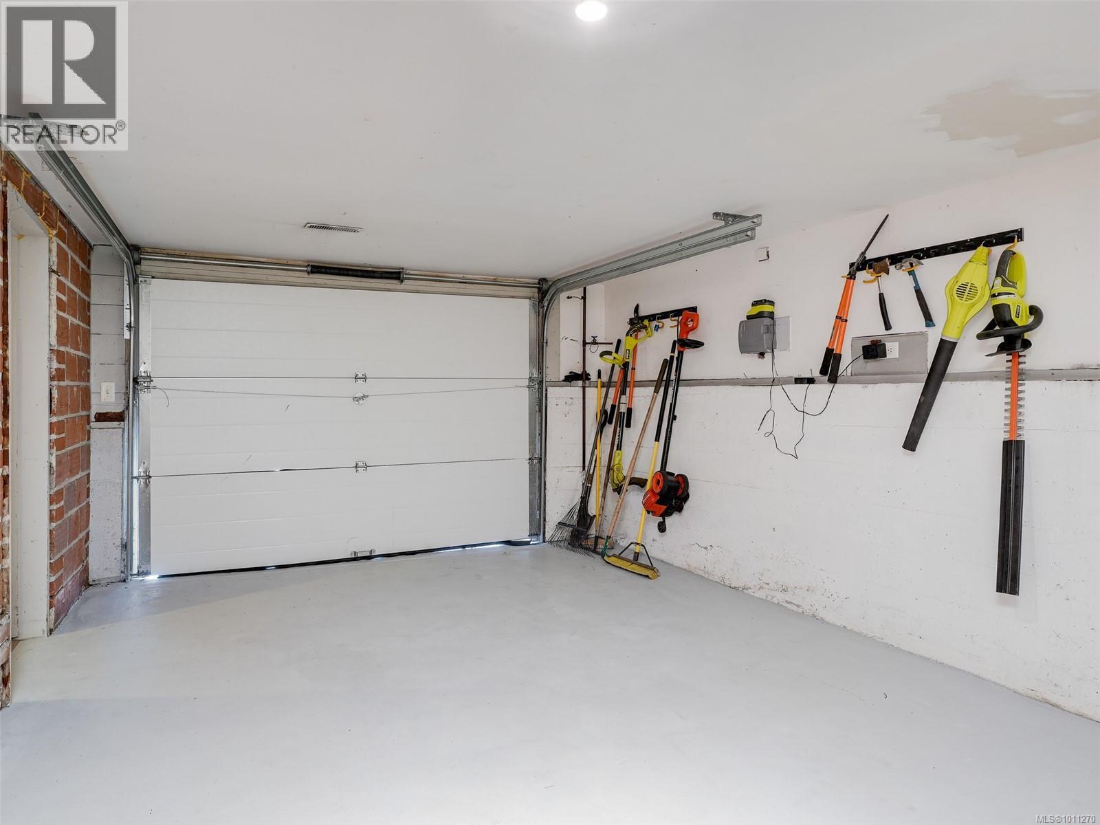 2526 Dalhousie St, Oak Bay, British Columbia  V8R 2H7 - Photo 33 - 1011270