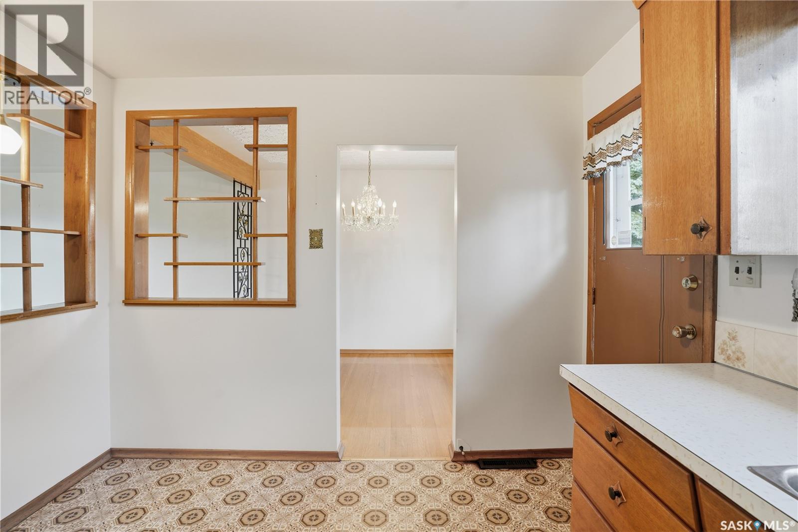 5 Hamilton Place, Saskatoon, Saskatchewan  S7L 3N3 - Photo 13 - SK020509
