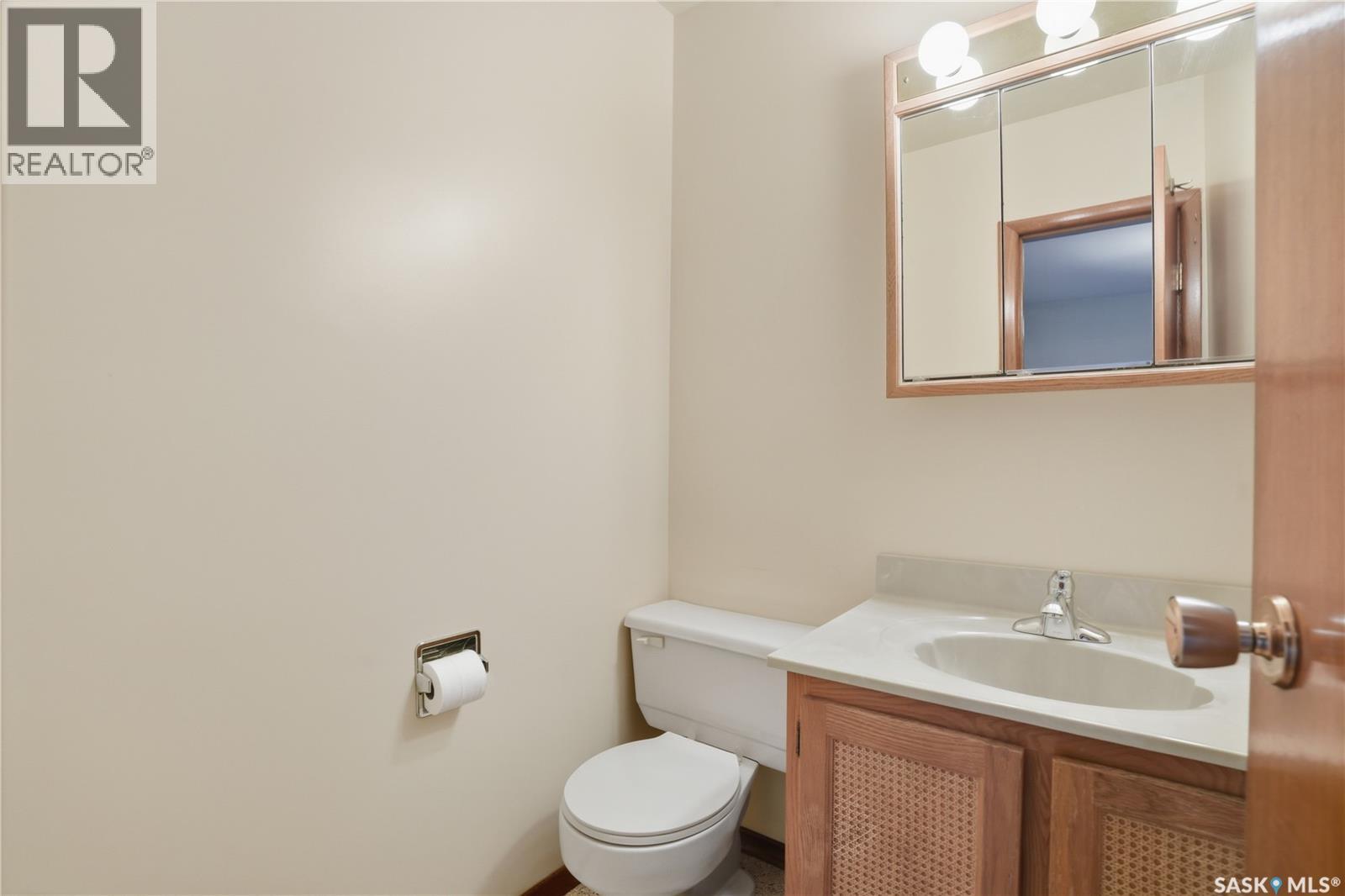 5 Hamilton Place, Saskatoon, Saskatchewan  S7L 3N3 - Photo 16 - SK020509