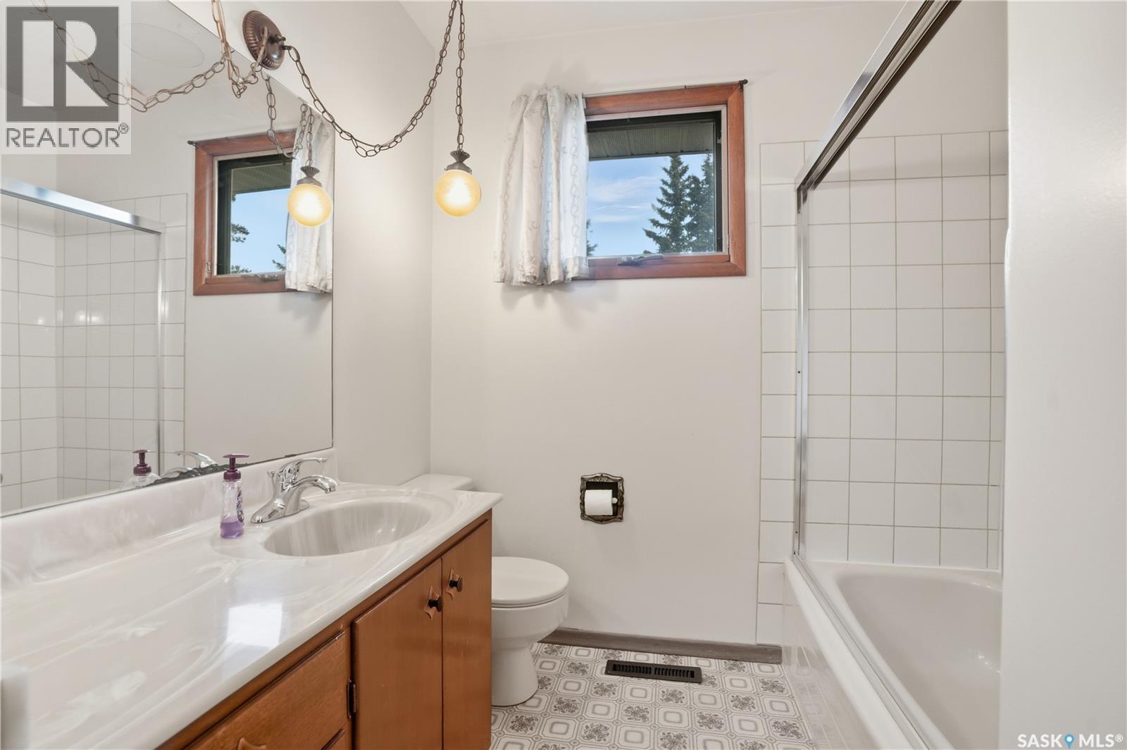 5 Hamilton Place, Saskatoon, Saskatchewan  S7L 3N3 - Photo 21 - SK020509