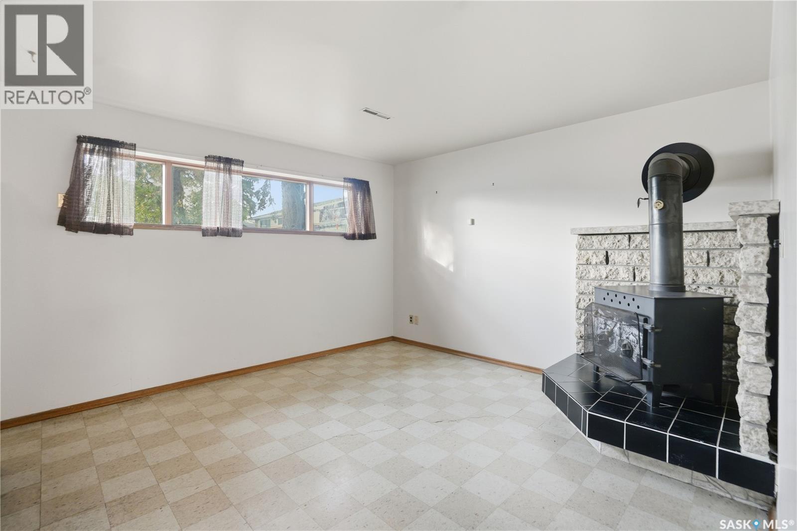5 Hamilton Place, Saskatoon, Saskatchewan  S7L 3N3 - Photo 28 - SK020509