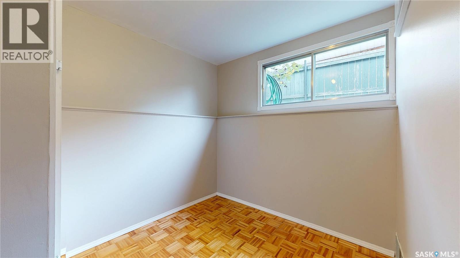 88 Cambridge Avenue, Regina, Saskatchewan  S4N 0L1 - Photo 24 - SK020492